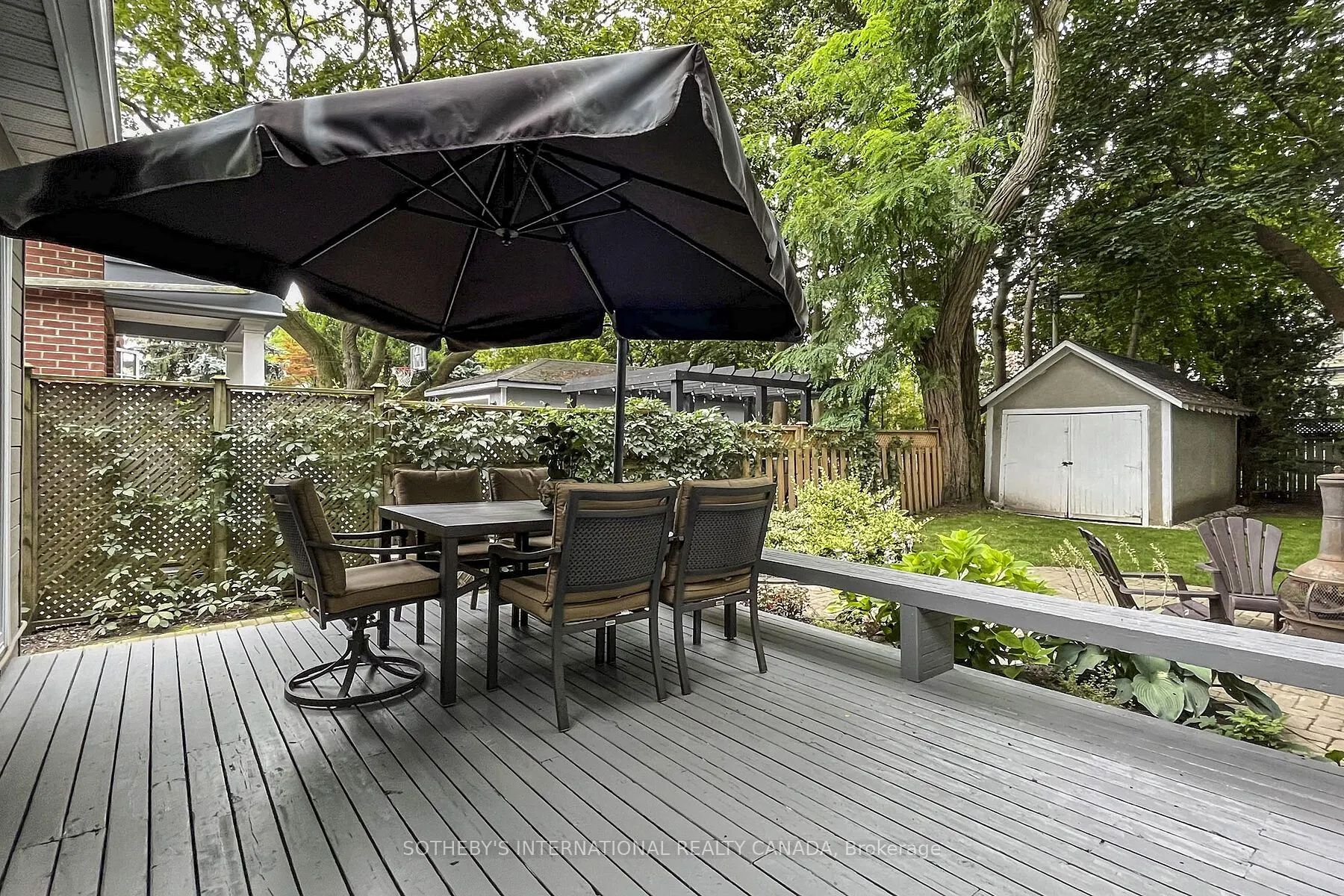 182 Duplex Avenue