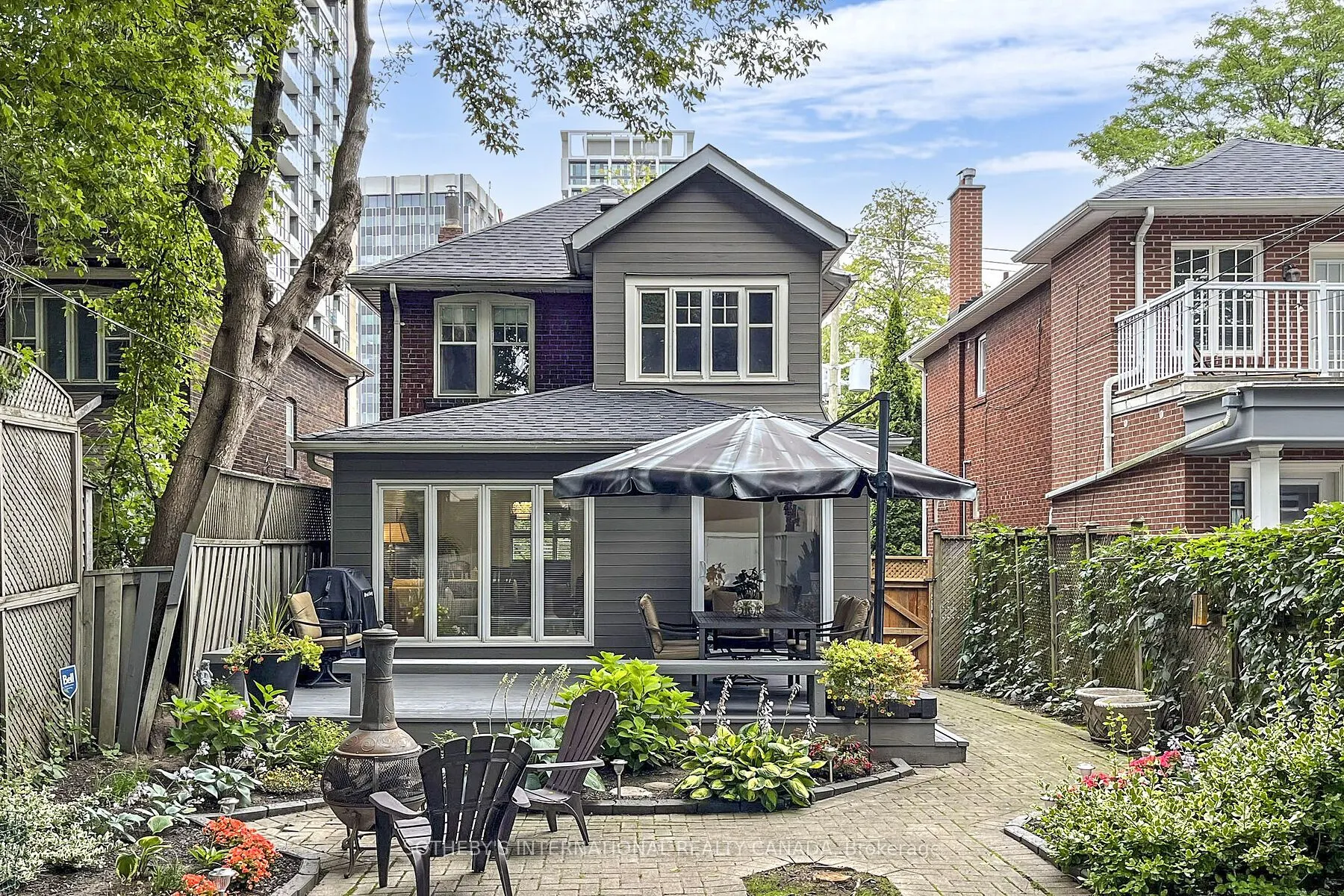 182 Duplex Avenue