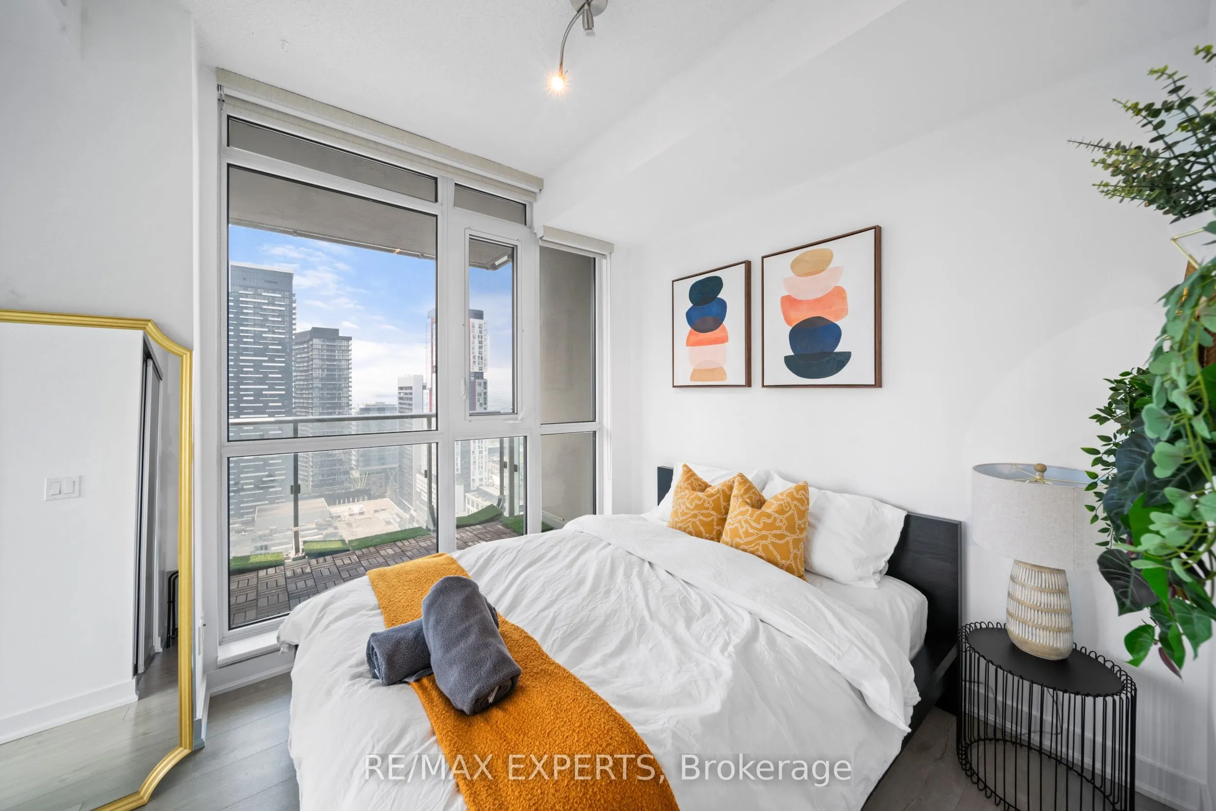 30 Nelson Street, #2807