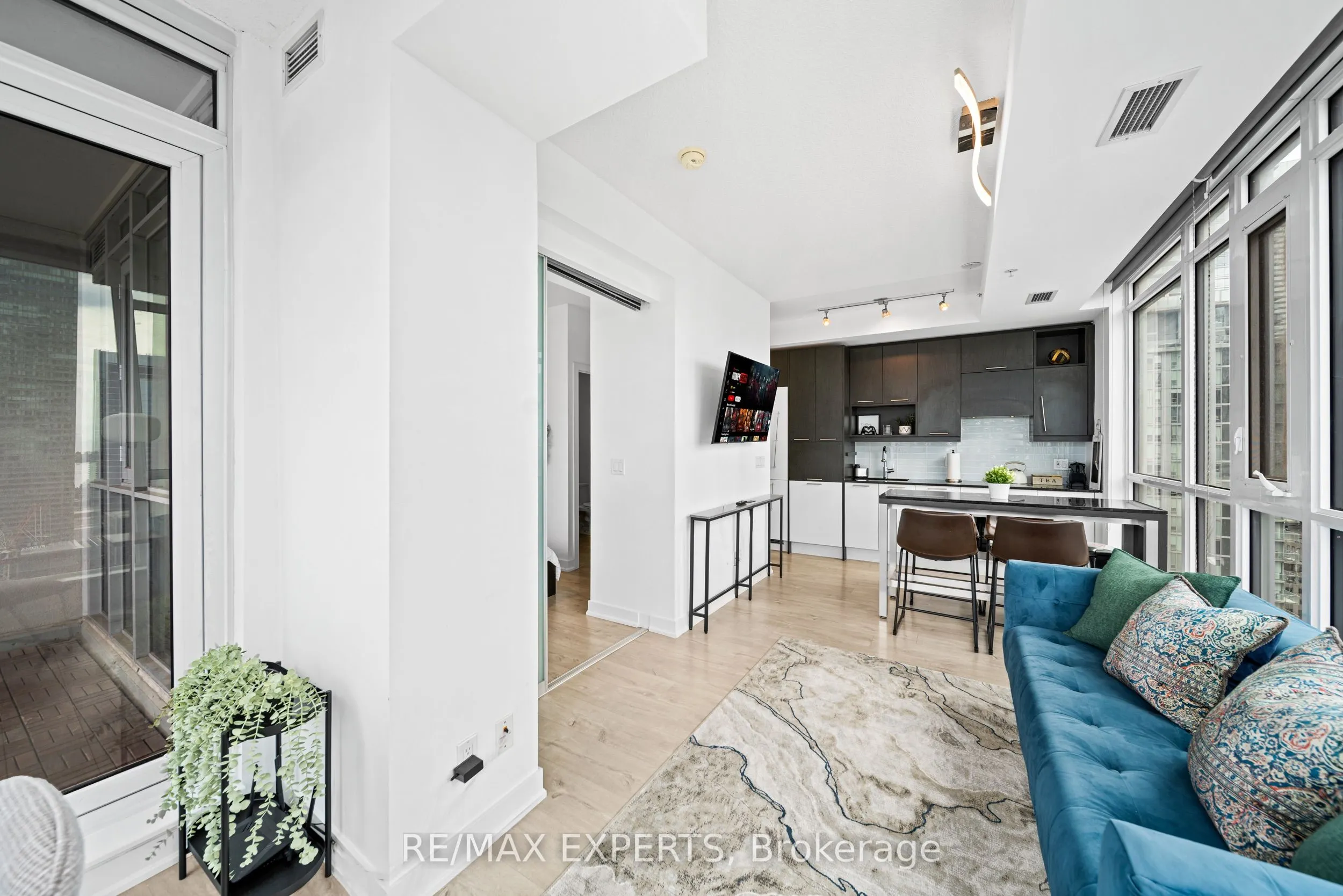 30 Nelson Street, #2807