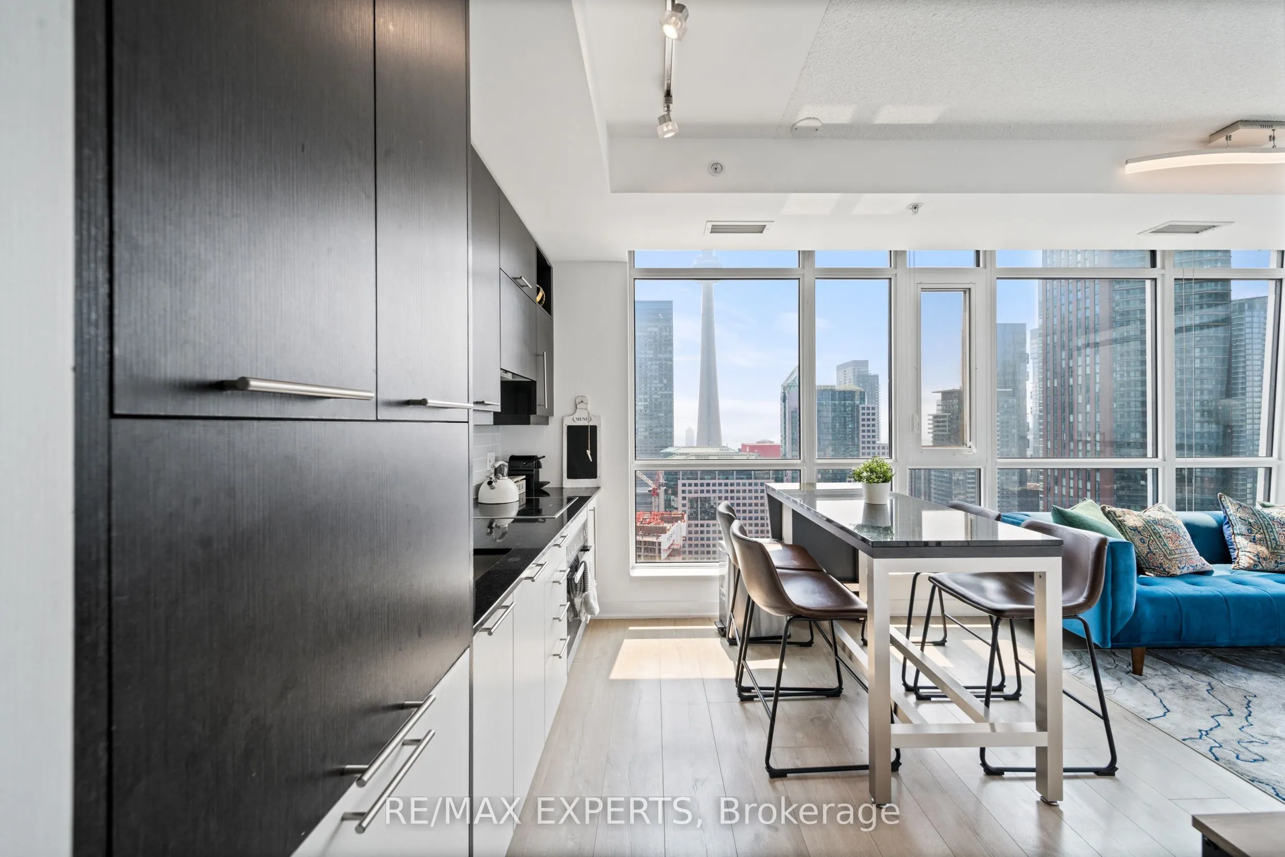 30 Nelson Street, #2807