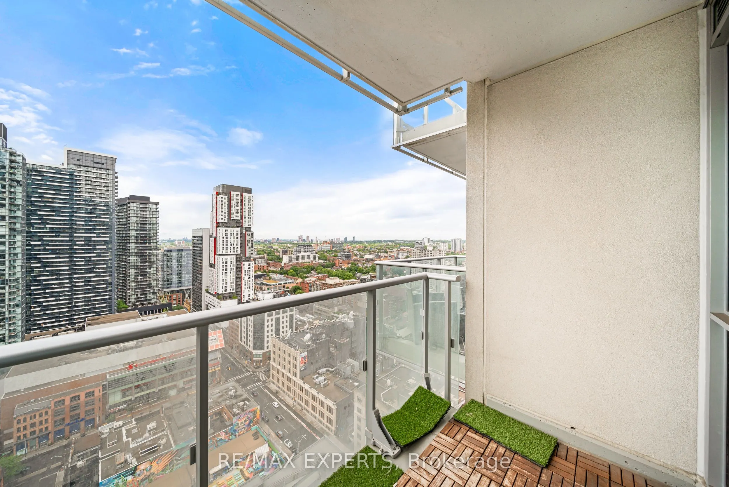 30 Nelson Street, #2807