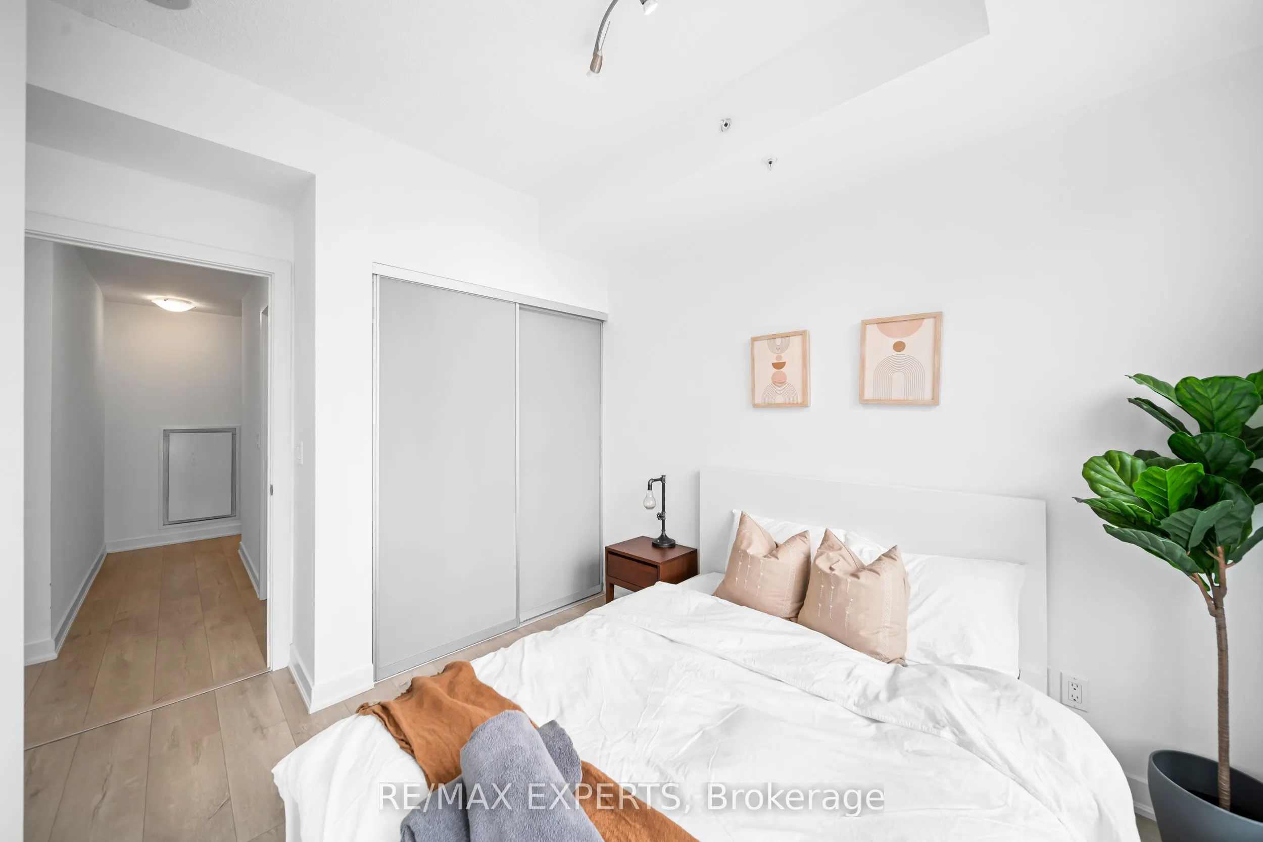 30 Nelson Street, #2807