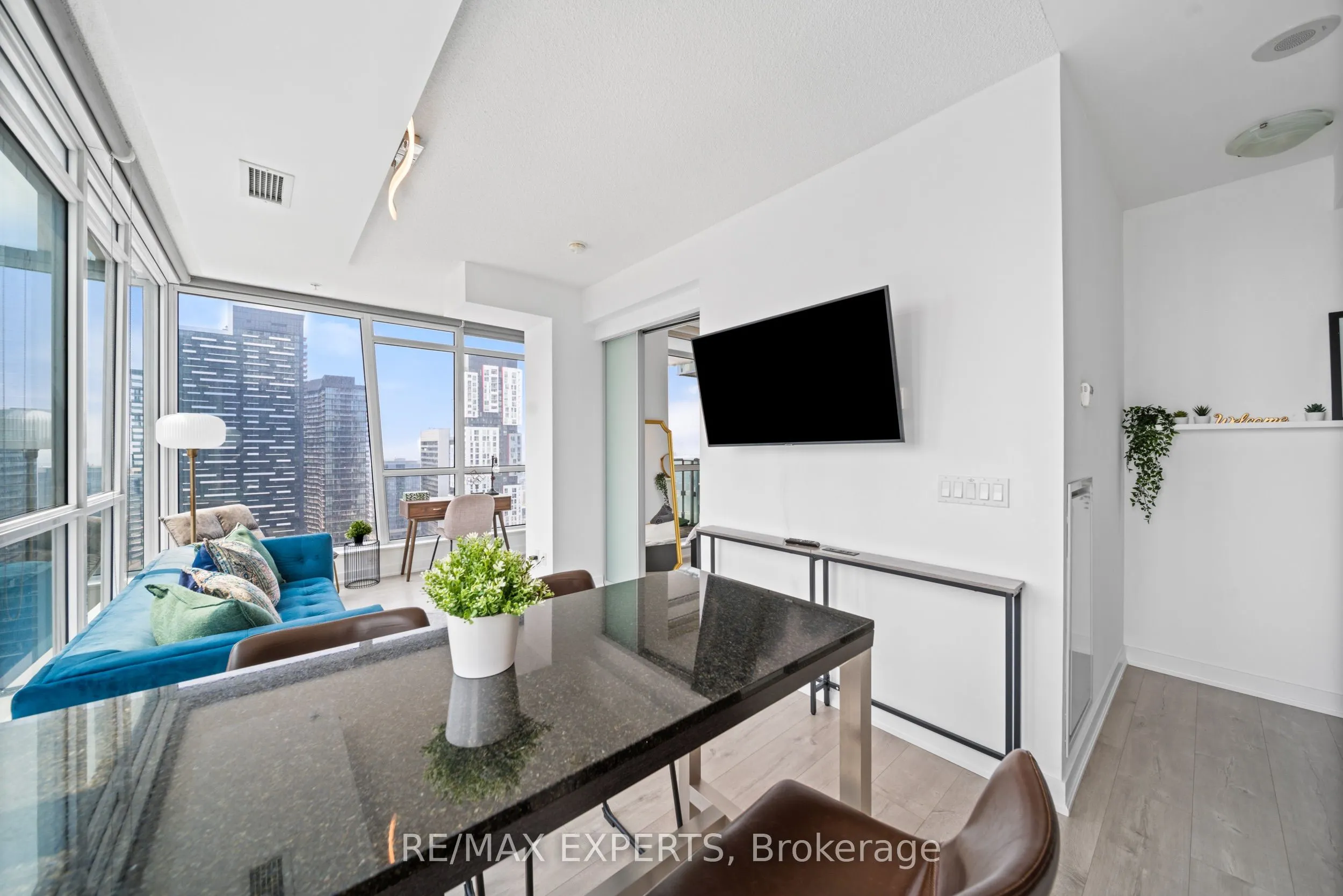 30 Nelson Street, #2807