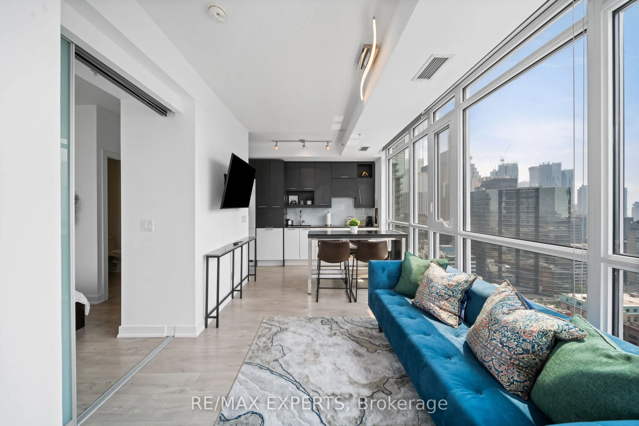 30 Nelson Street, #2807