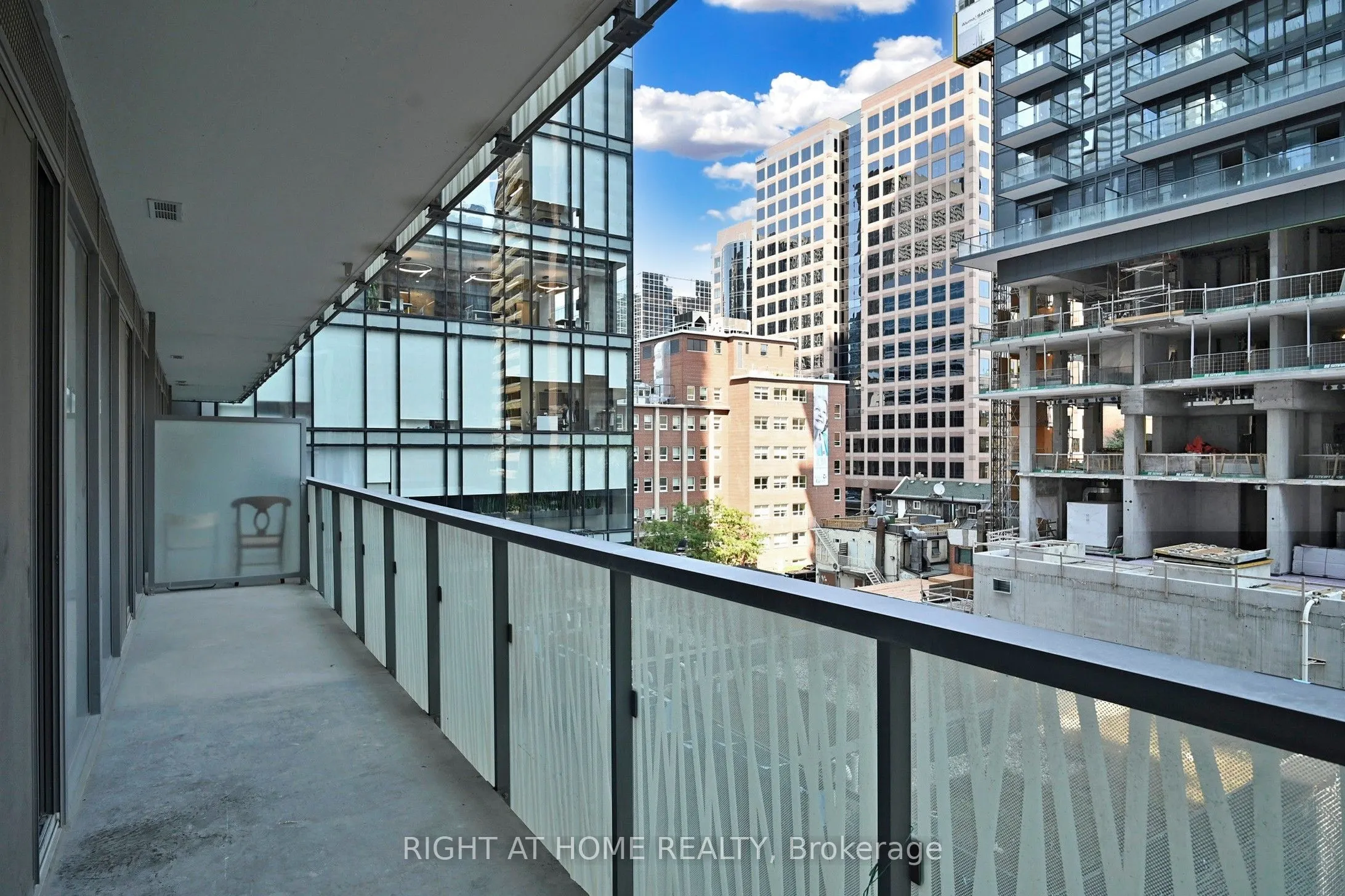 50 Charles Street E, #401