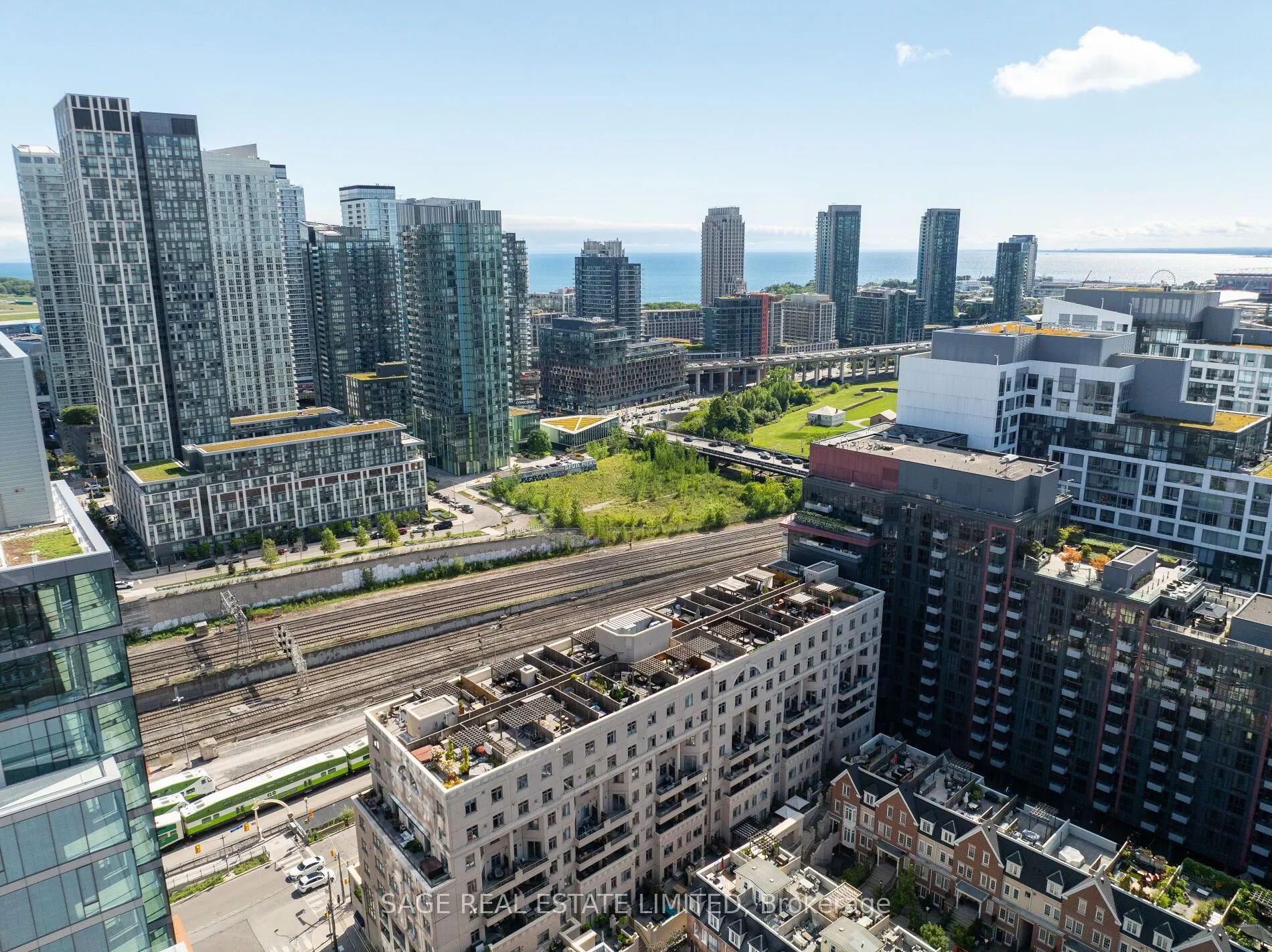550 Front Street W, #615