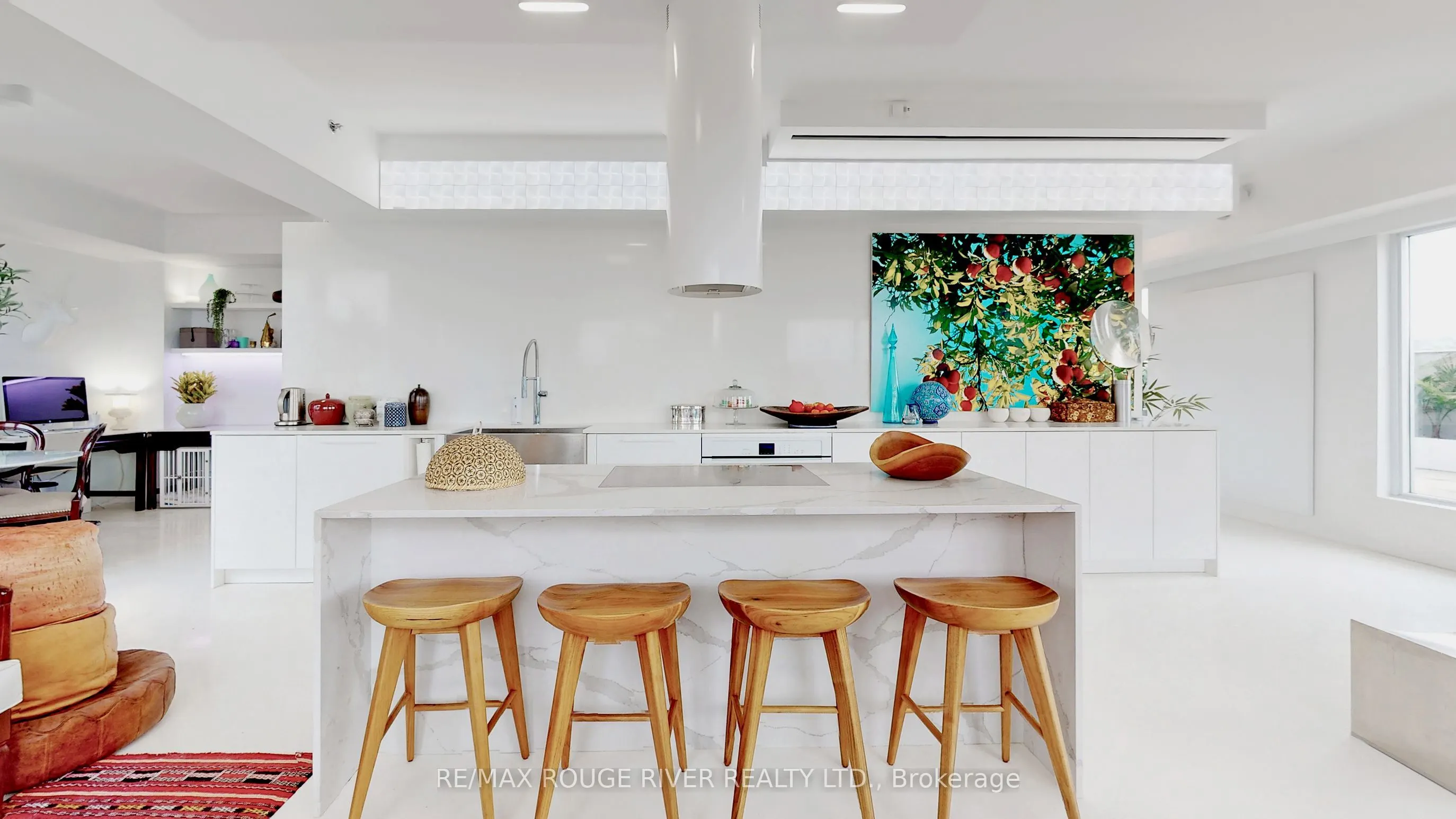 701 Sheppard Avenue W, #702