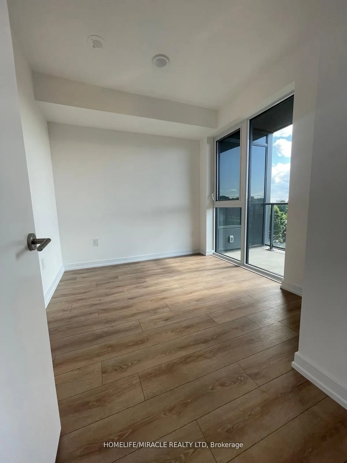 500 Dupont Street, #505