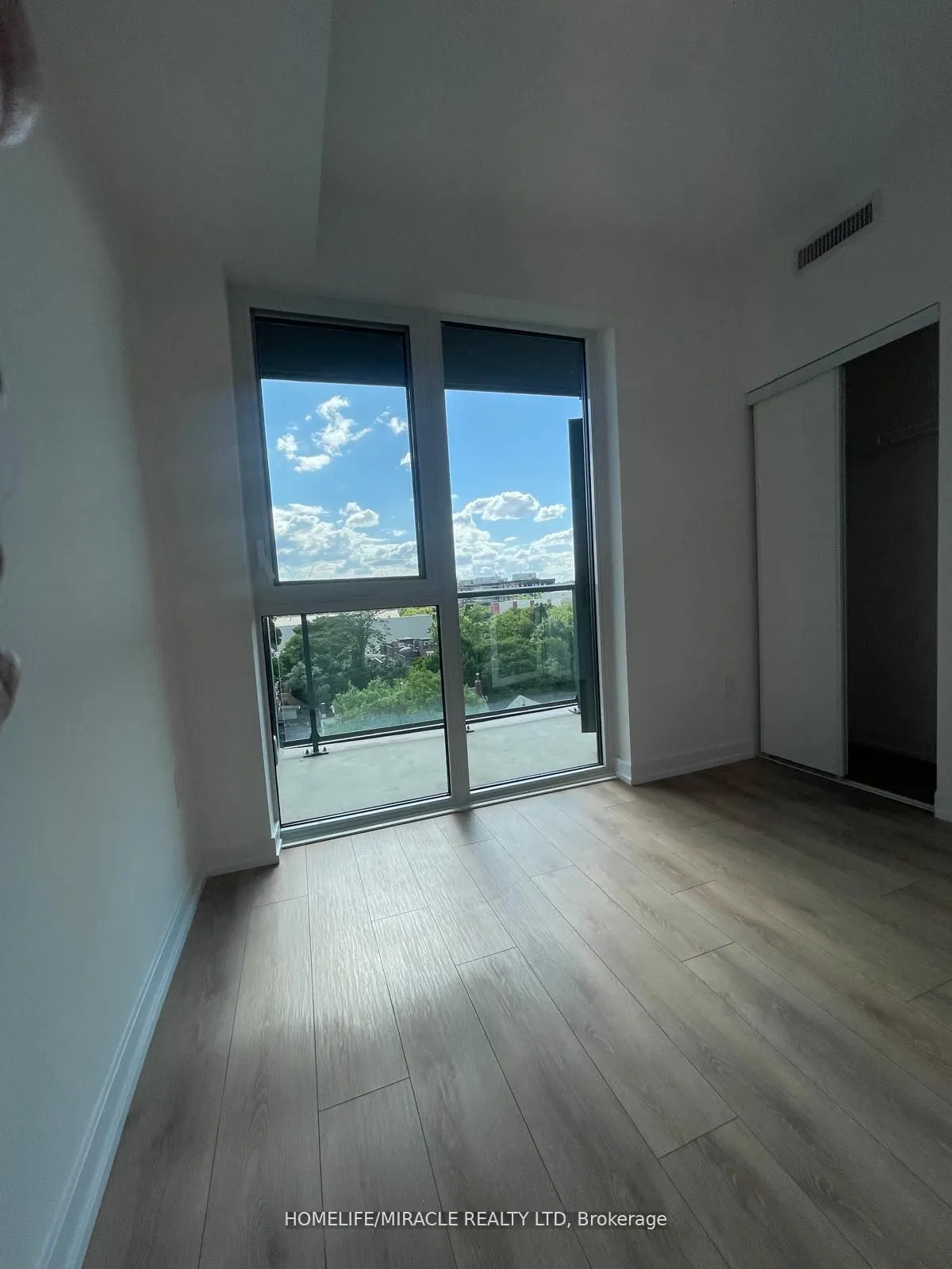 500 Dupont Street, #505