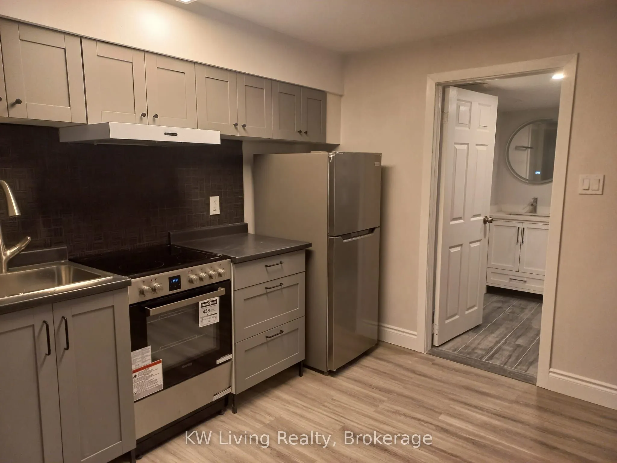8 Clareville Crescent, #Lower