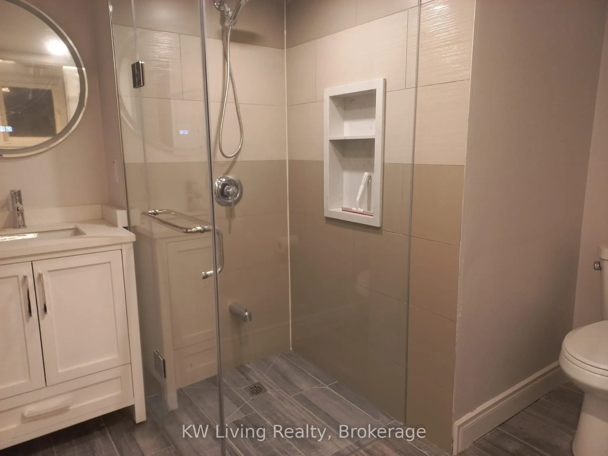 8 Clareville Crescent, #Lower