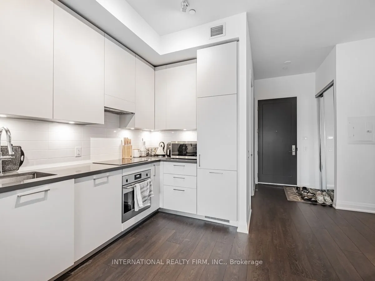 33 Frederick Todd Way W, #210