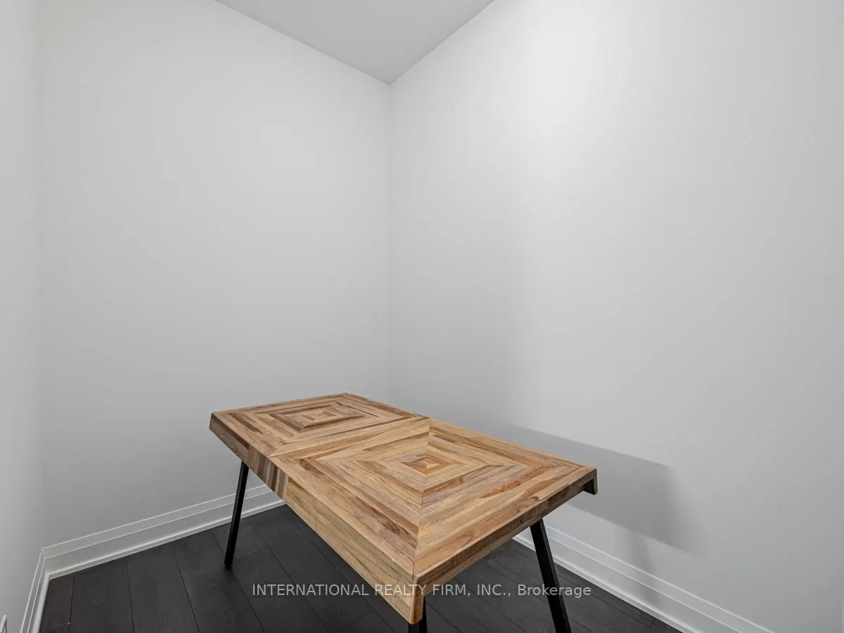 33 Frederick Todd Way W, #210