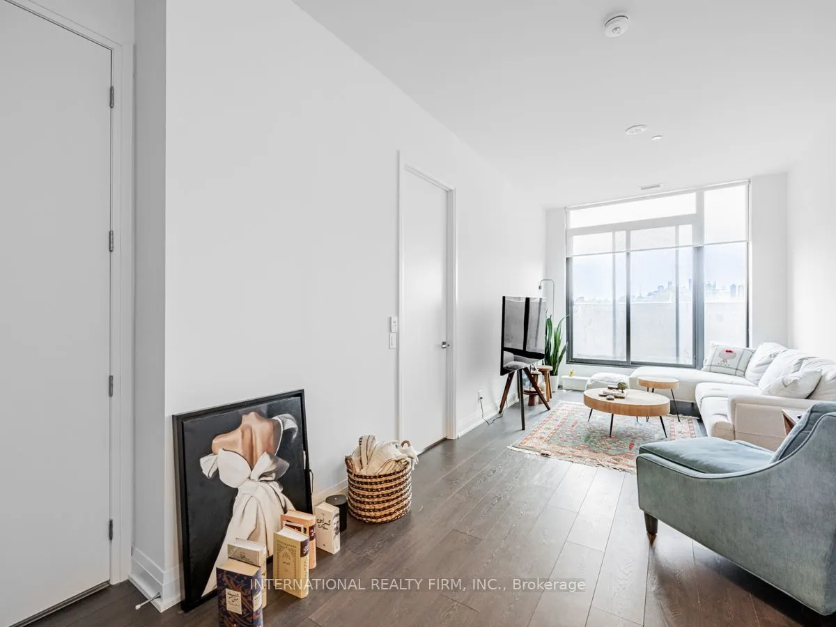 33 Frederick Todd Way W, #210