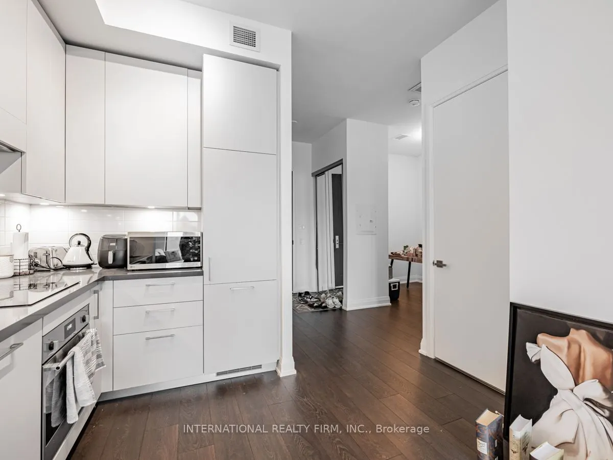 33 Frederick Todd Way W, #210