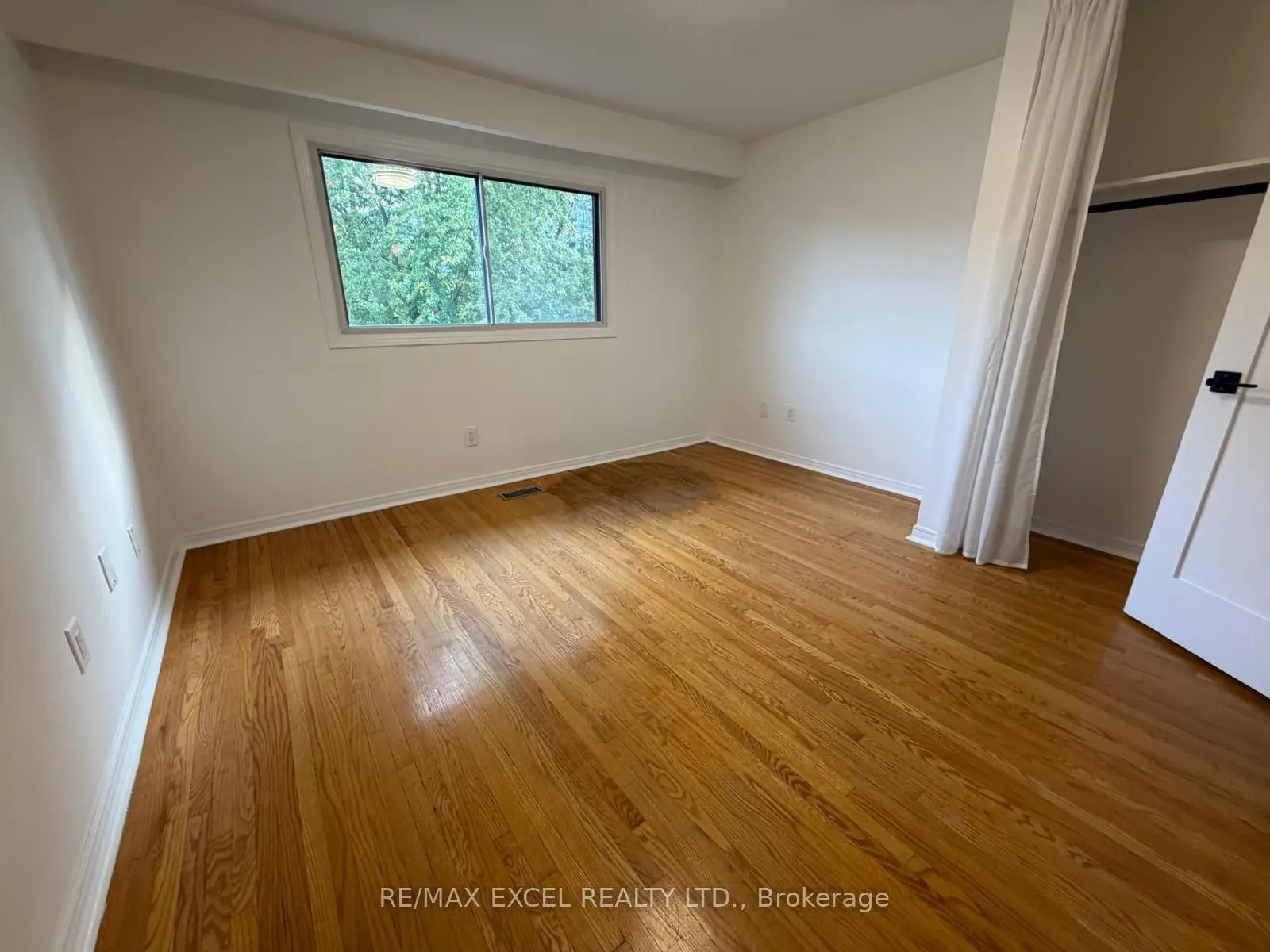 53 Hickorynut Drive, #Upper (Unit A)