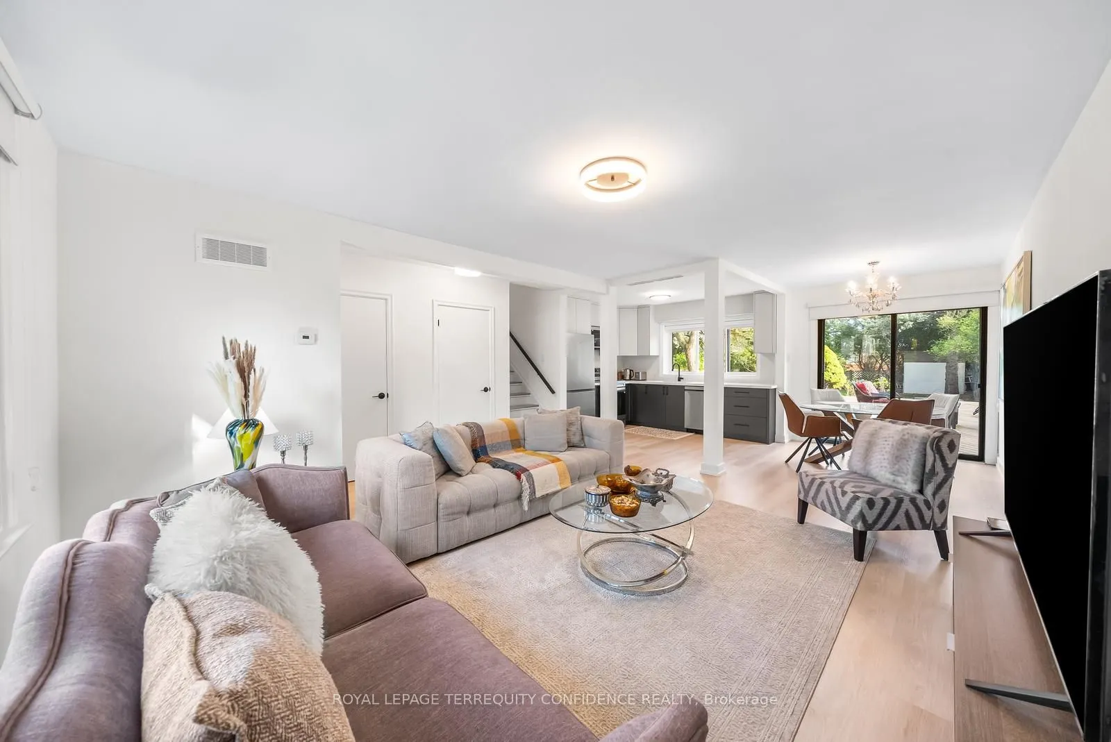 203 Churchill Avenue