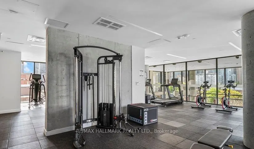 81 Wellesley Street E, #1704