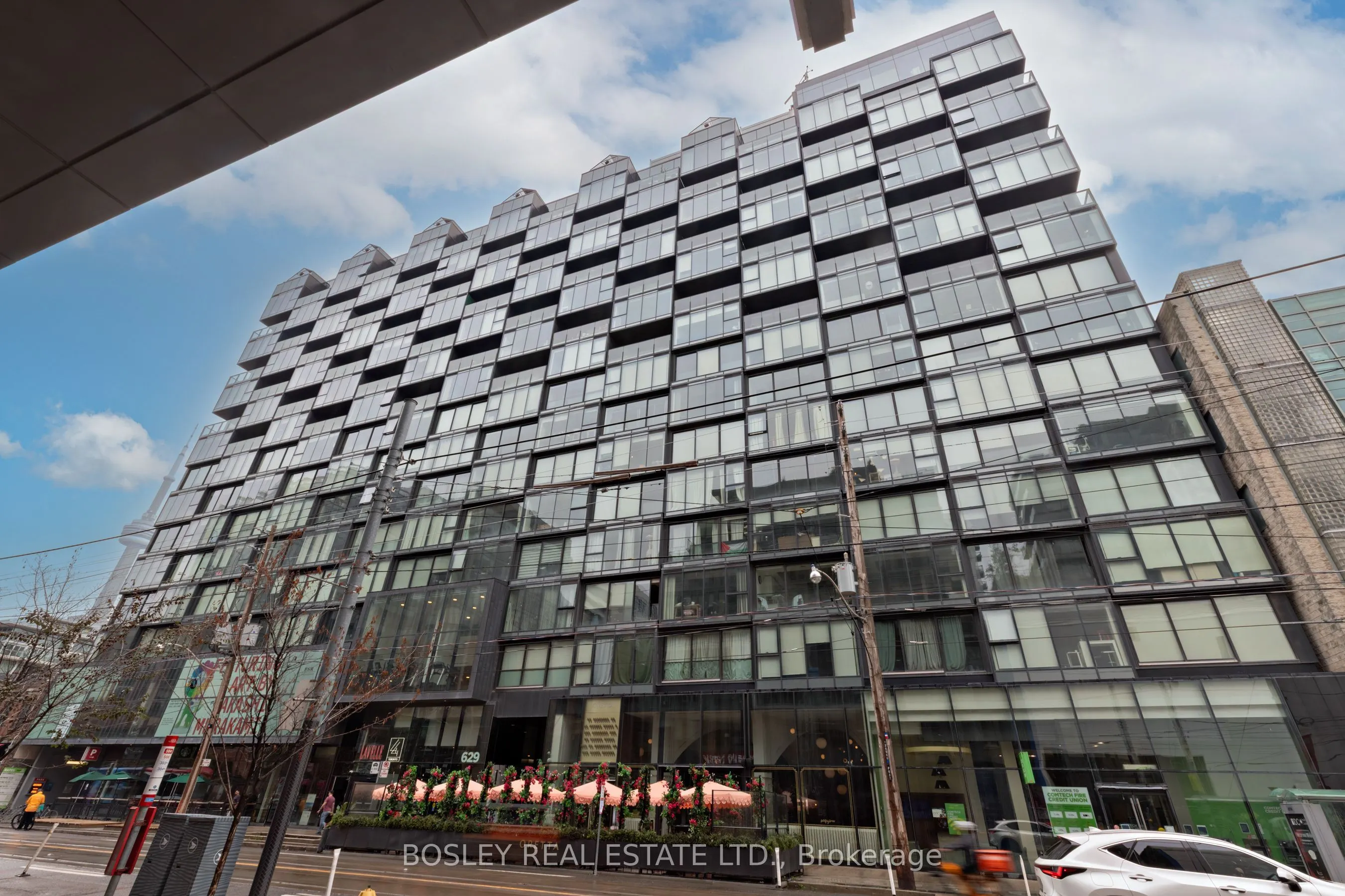 629 King Street W, #816