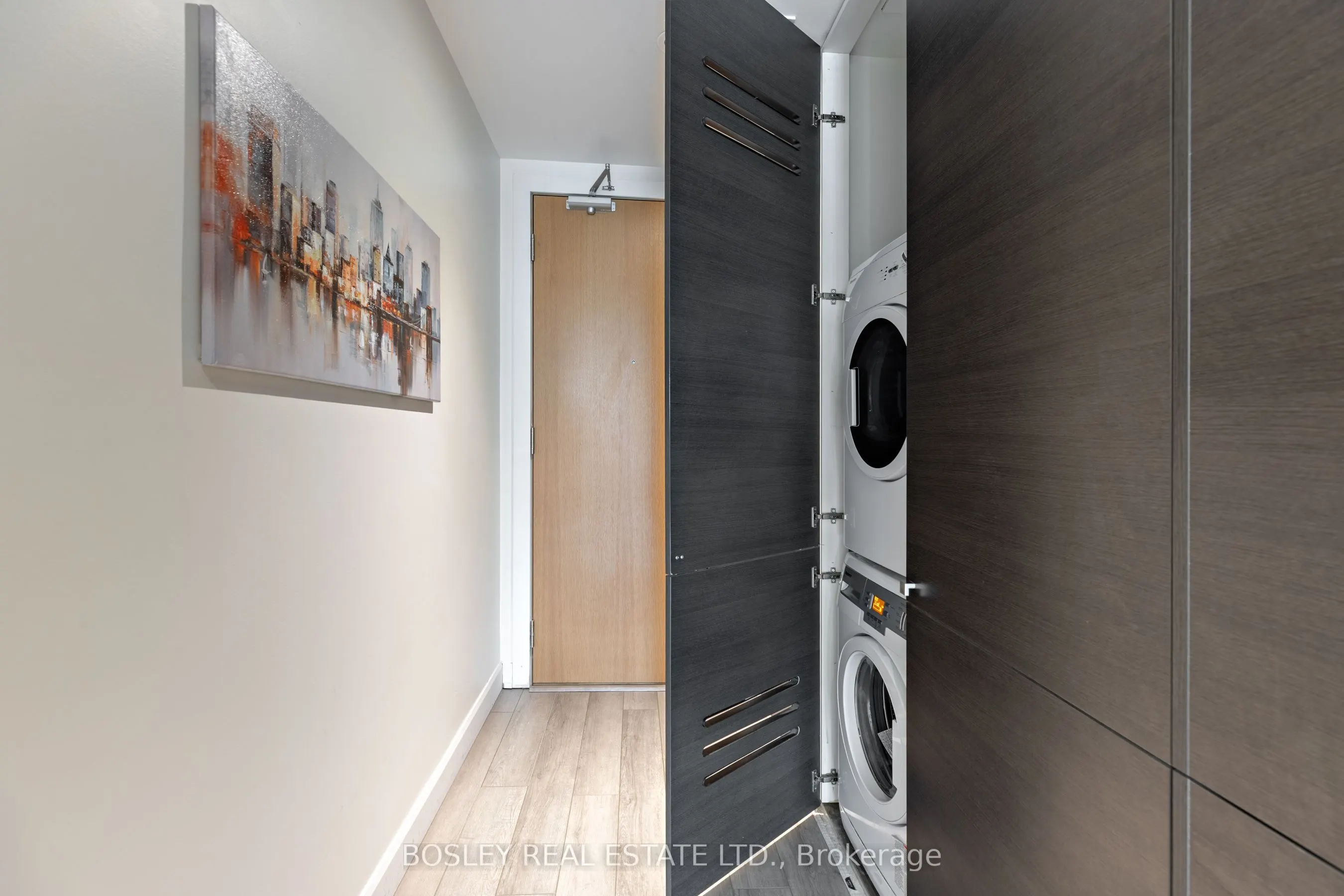 629 King Street W, #816
