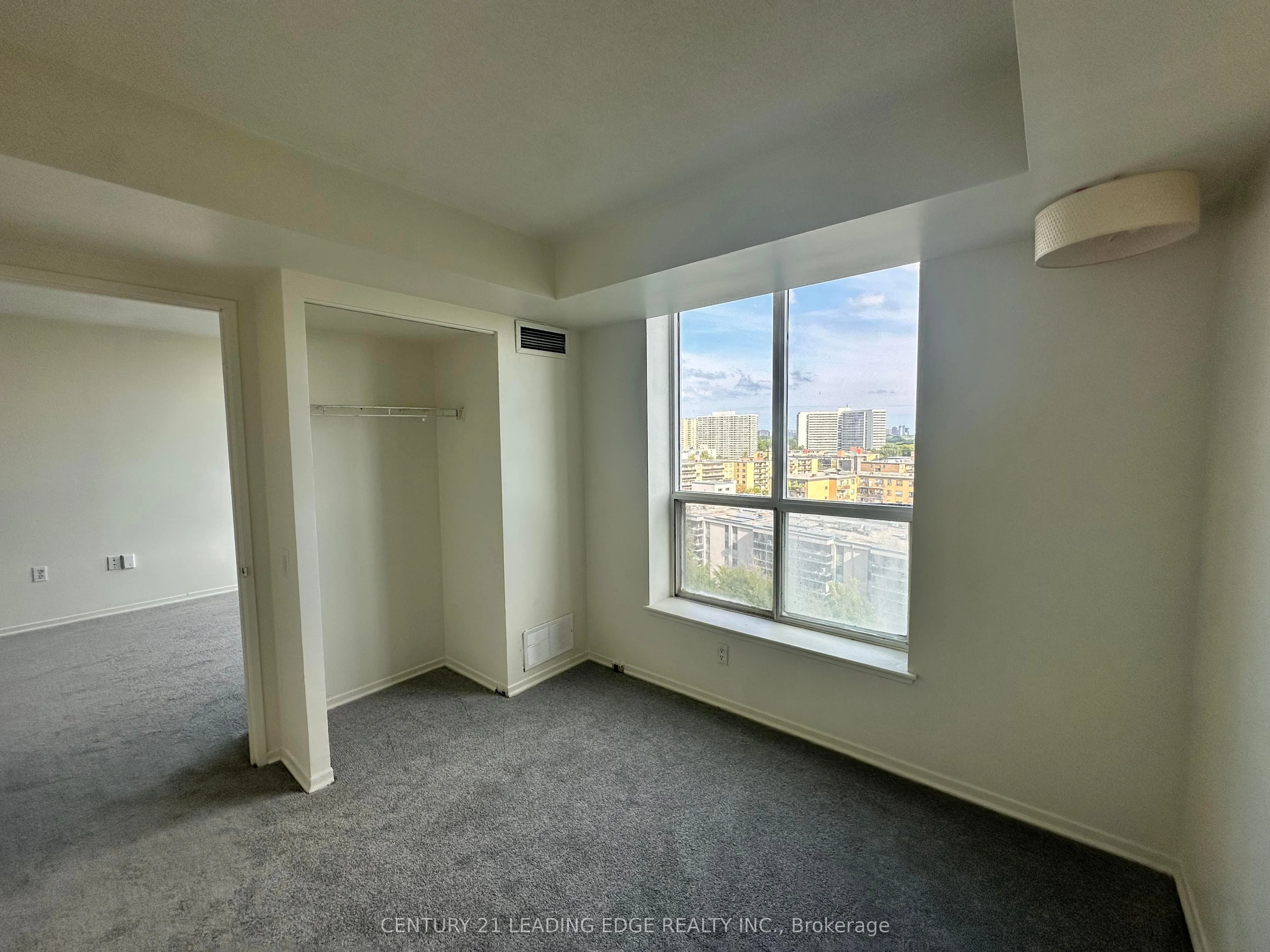 21 Overlea Boulevard, #1101
