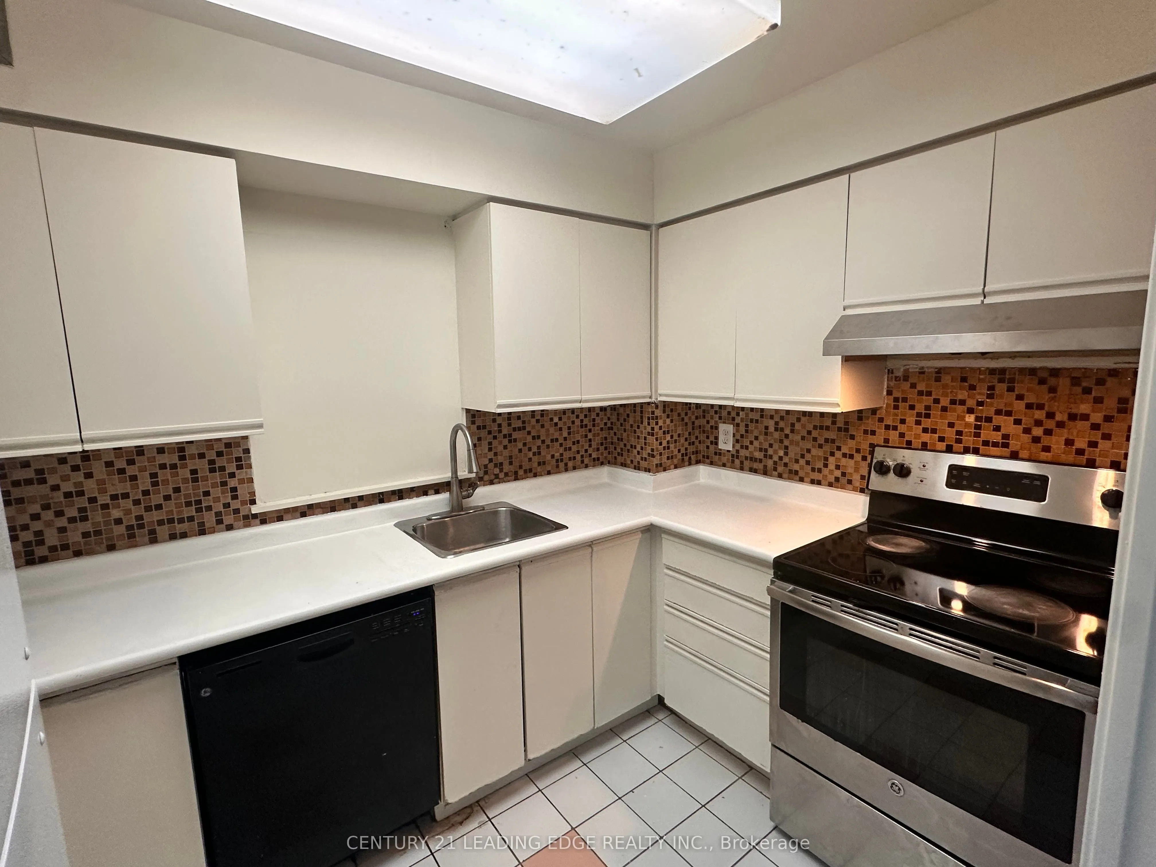 21 Overlea Boulevard, #1101