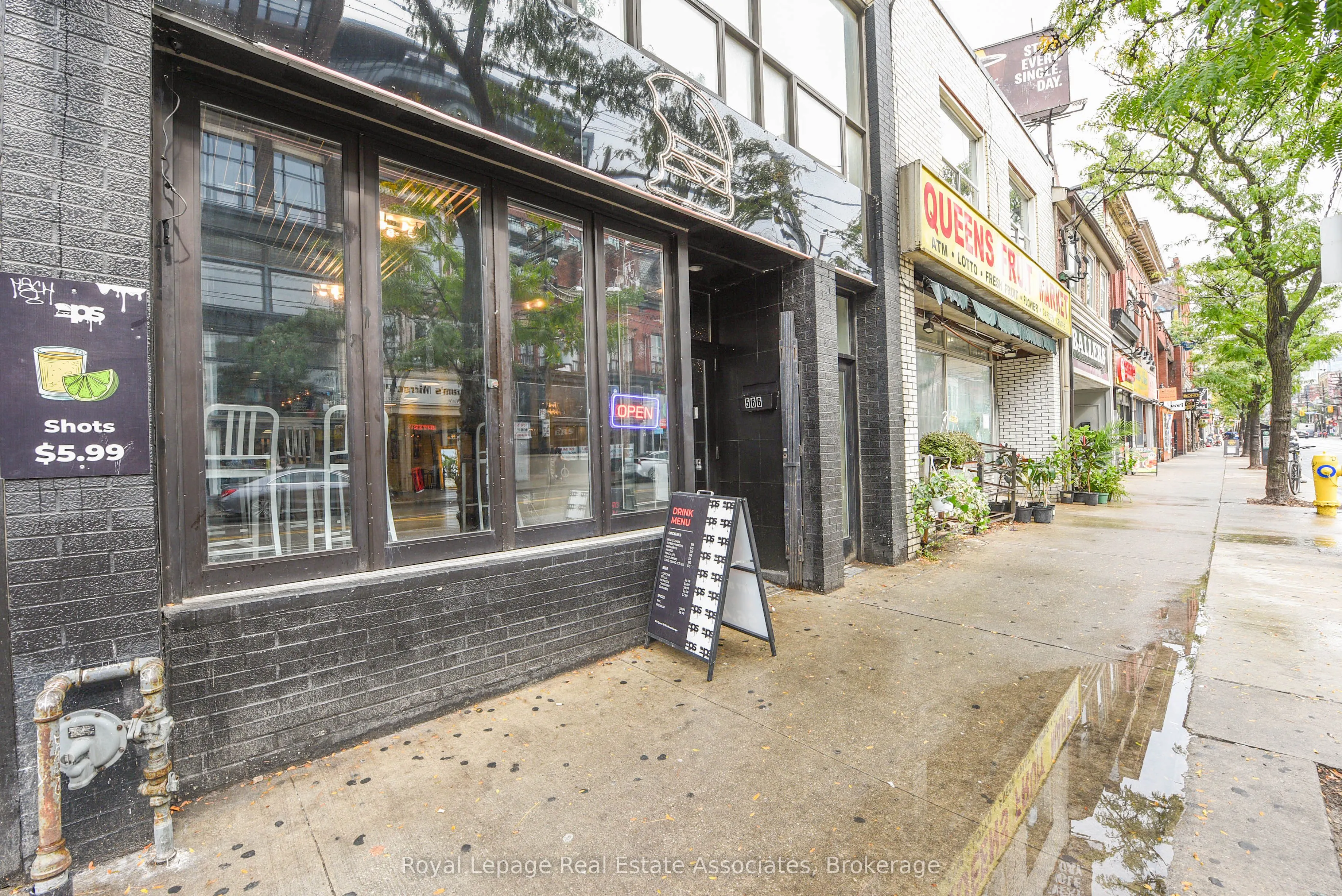 566 Queen Street W