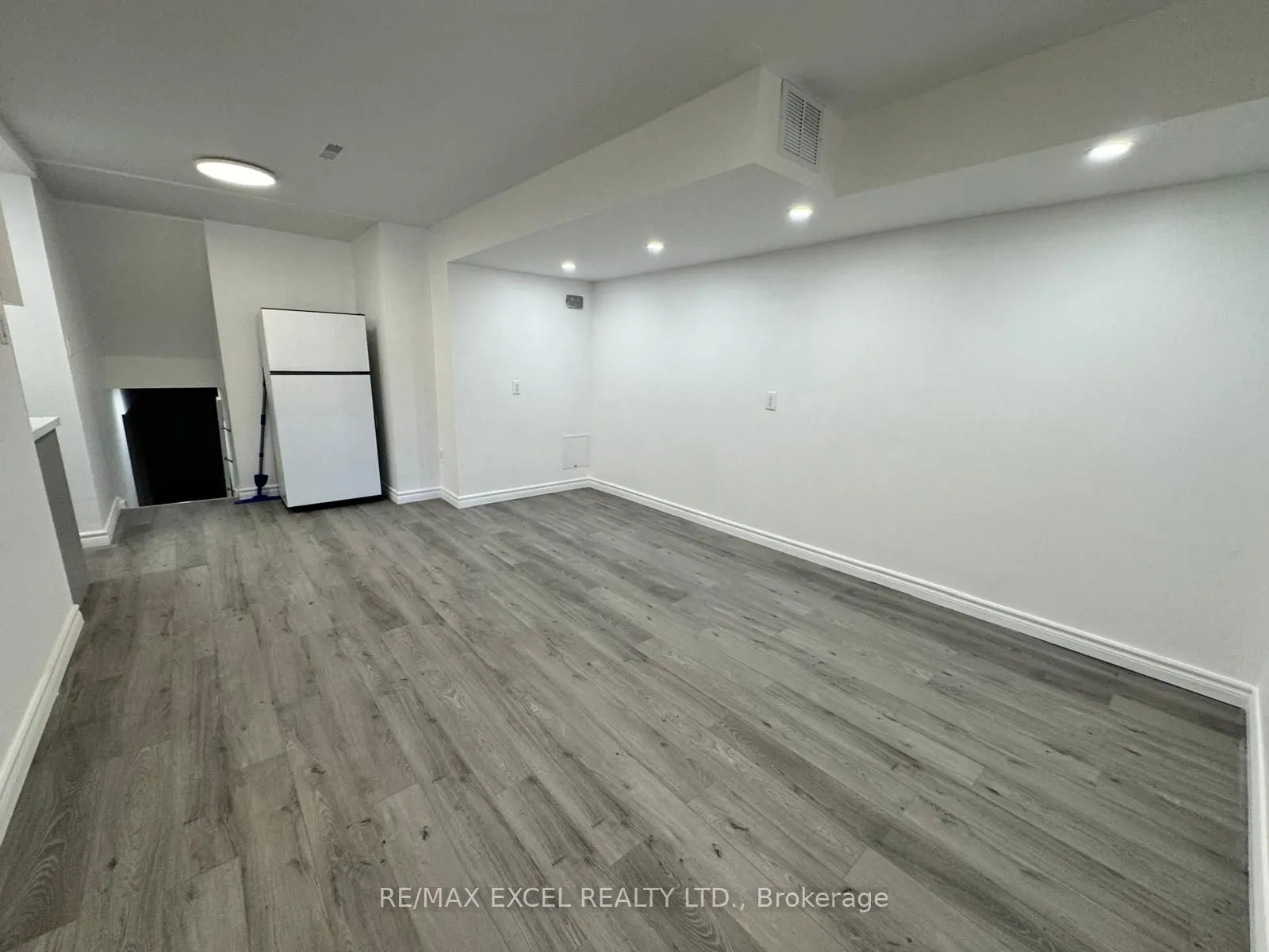 53 Hickorynut Drive, #Lower (Unit C)