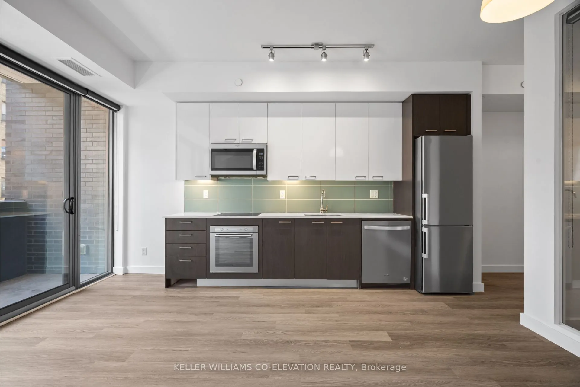 109 Vaughan Road, #206