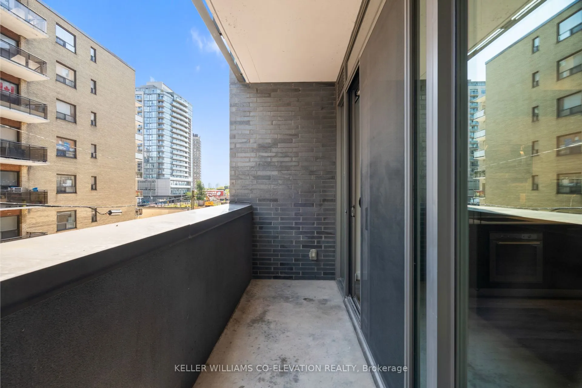 109 Vaughan Road, #206