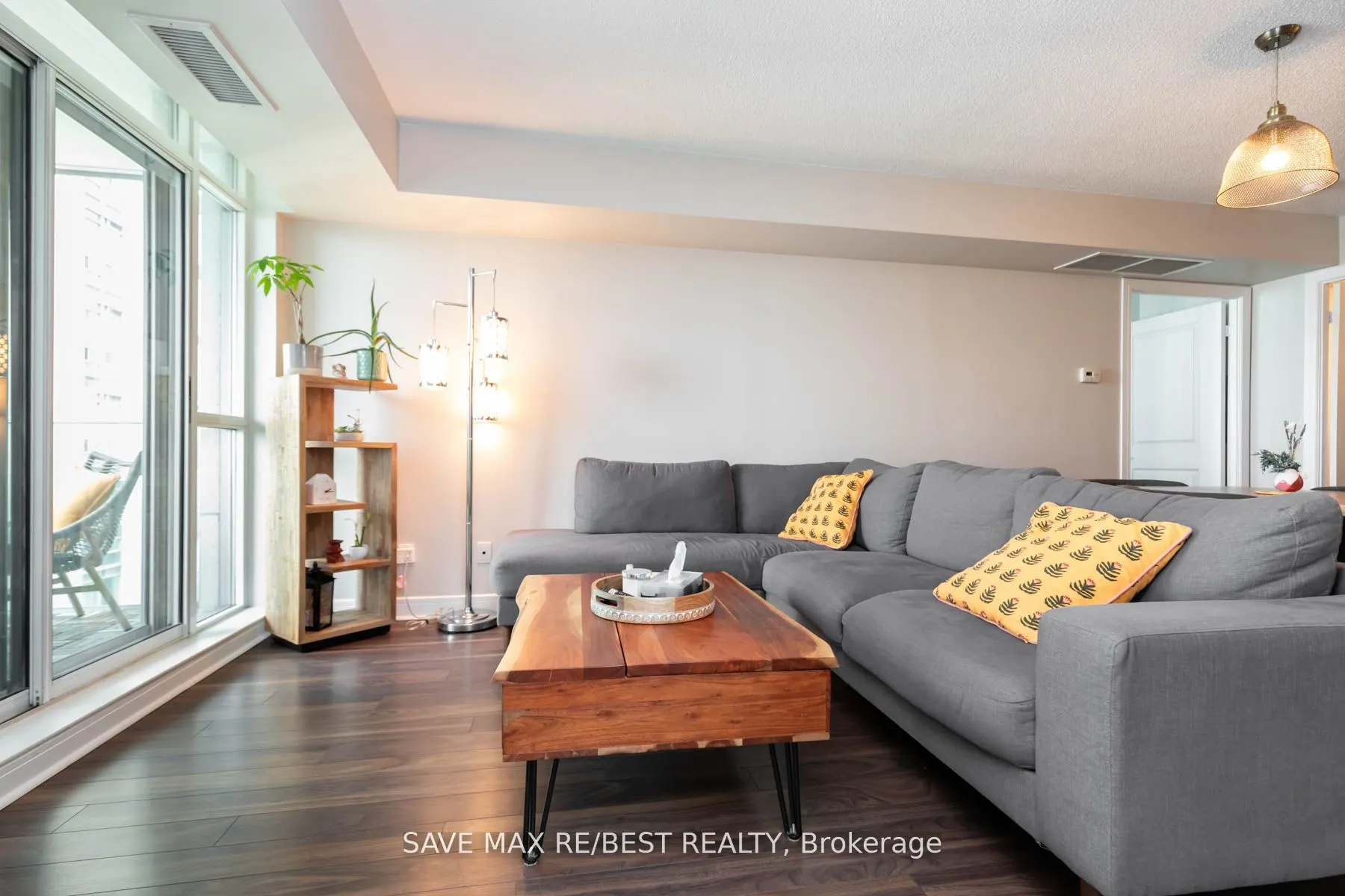 35 Bales Avenue, #1116