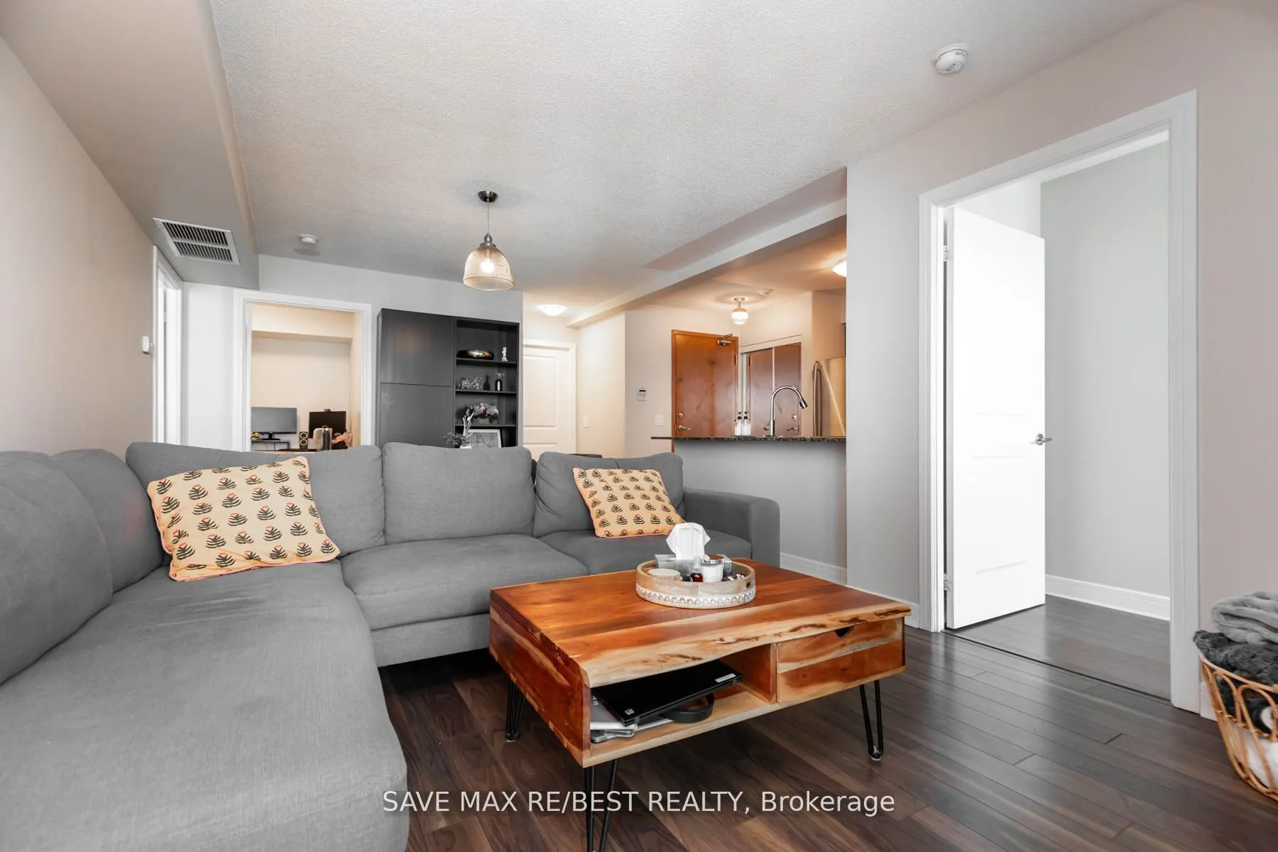 35 Bales Avenue, #1116