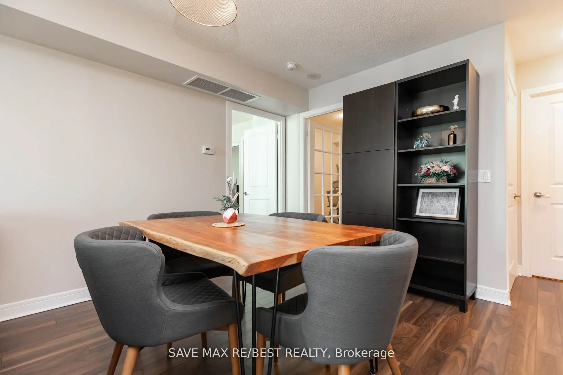35 Bales Avenue, #1116