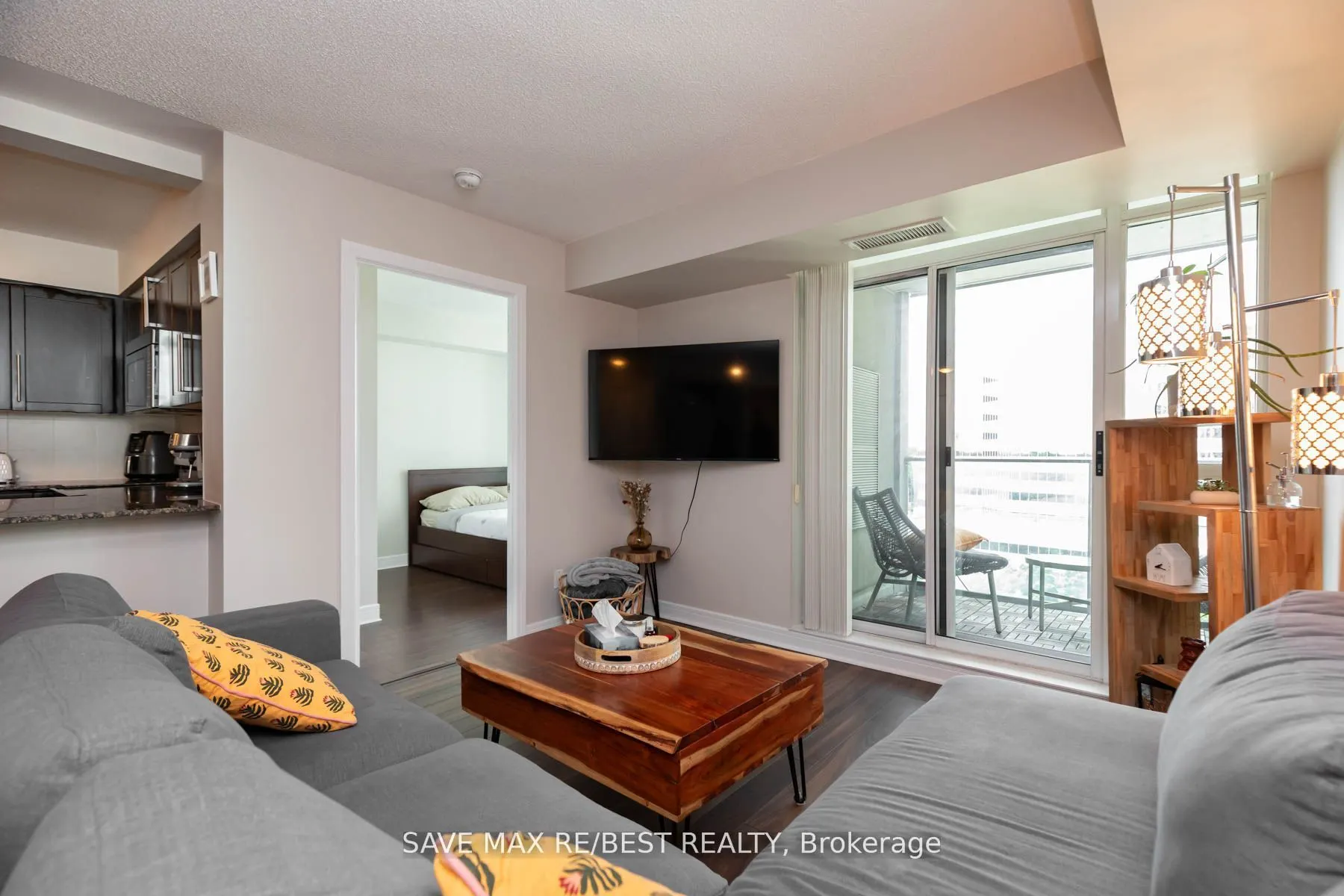 35 Bales Avenue, #1116