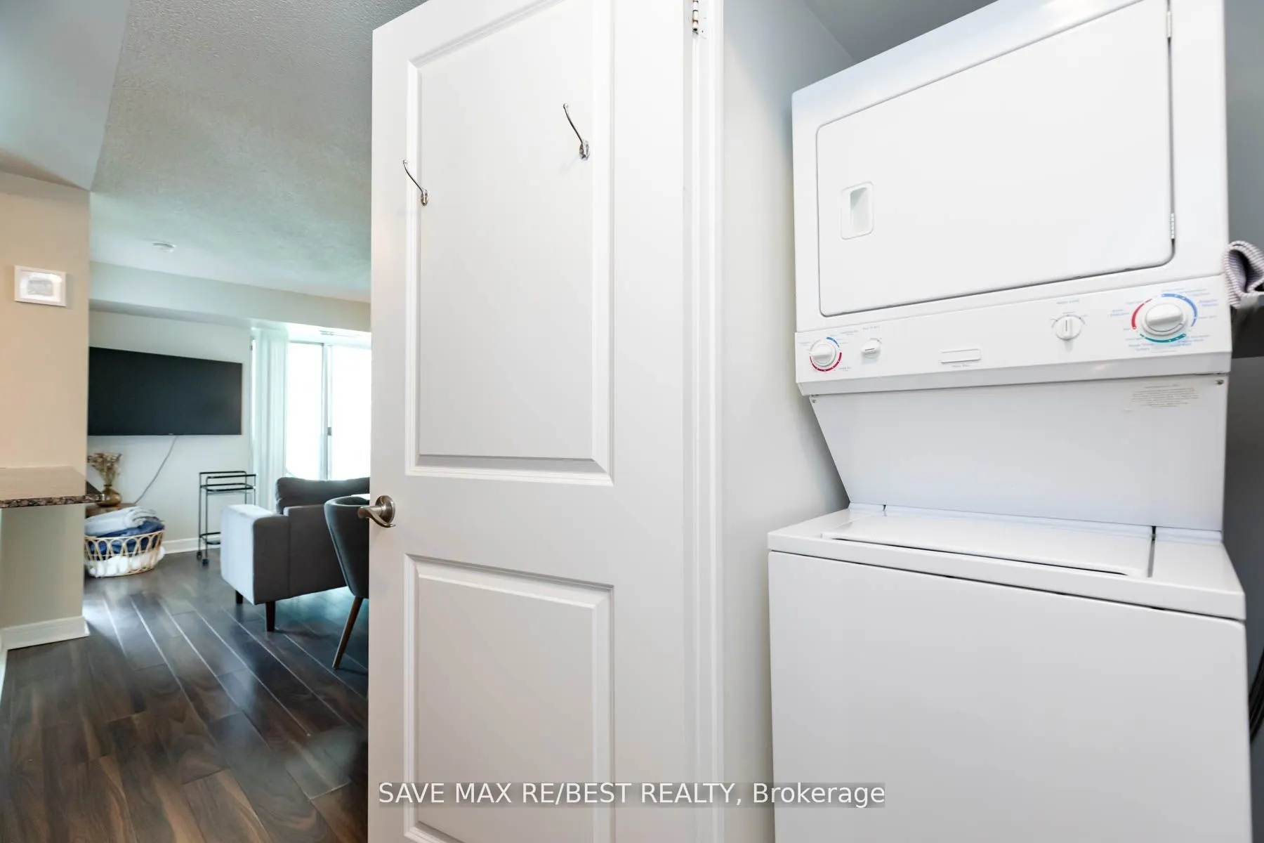 35 Bales Avenue, #1116