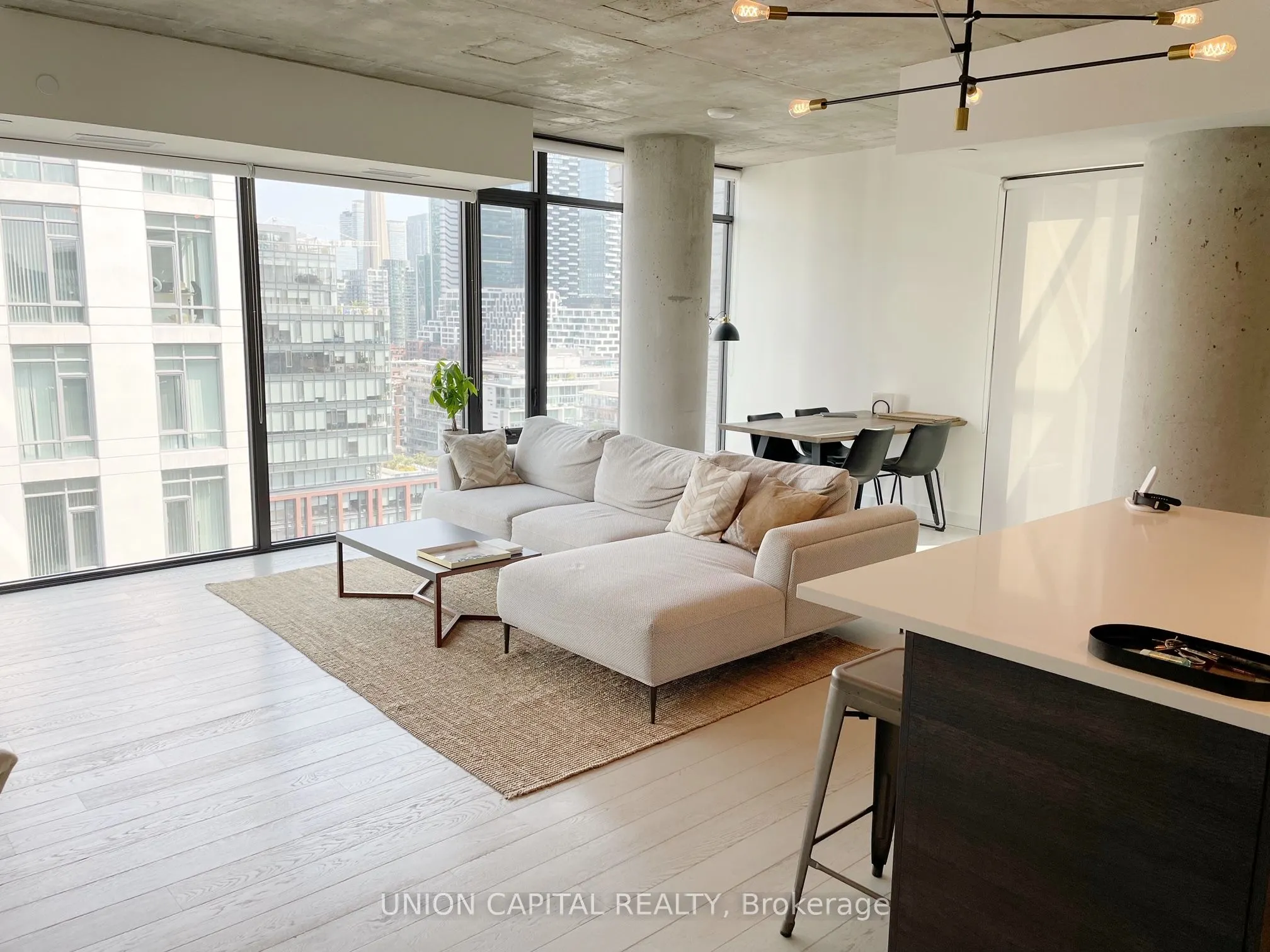 111 Bathurst Street, #1414