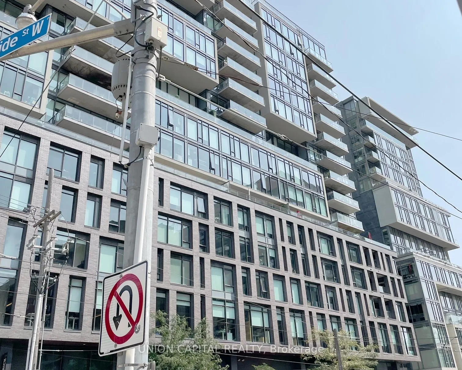 111 Bathurst Street, #1414