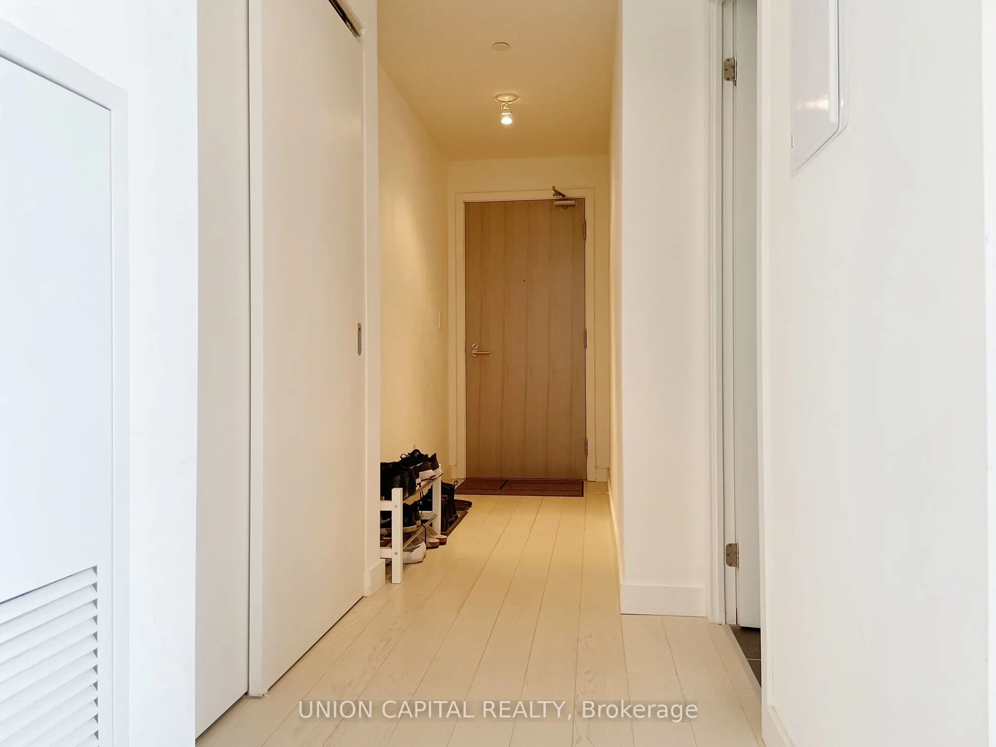 111 Bathurst Street, #1414