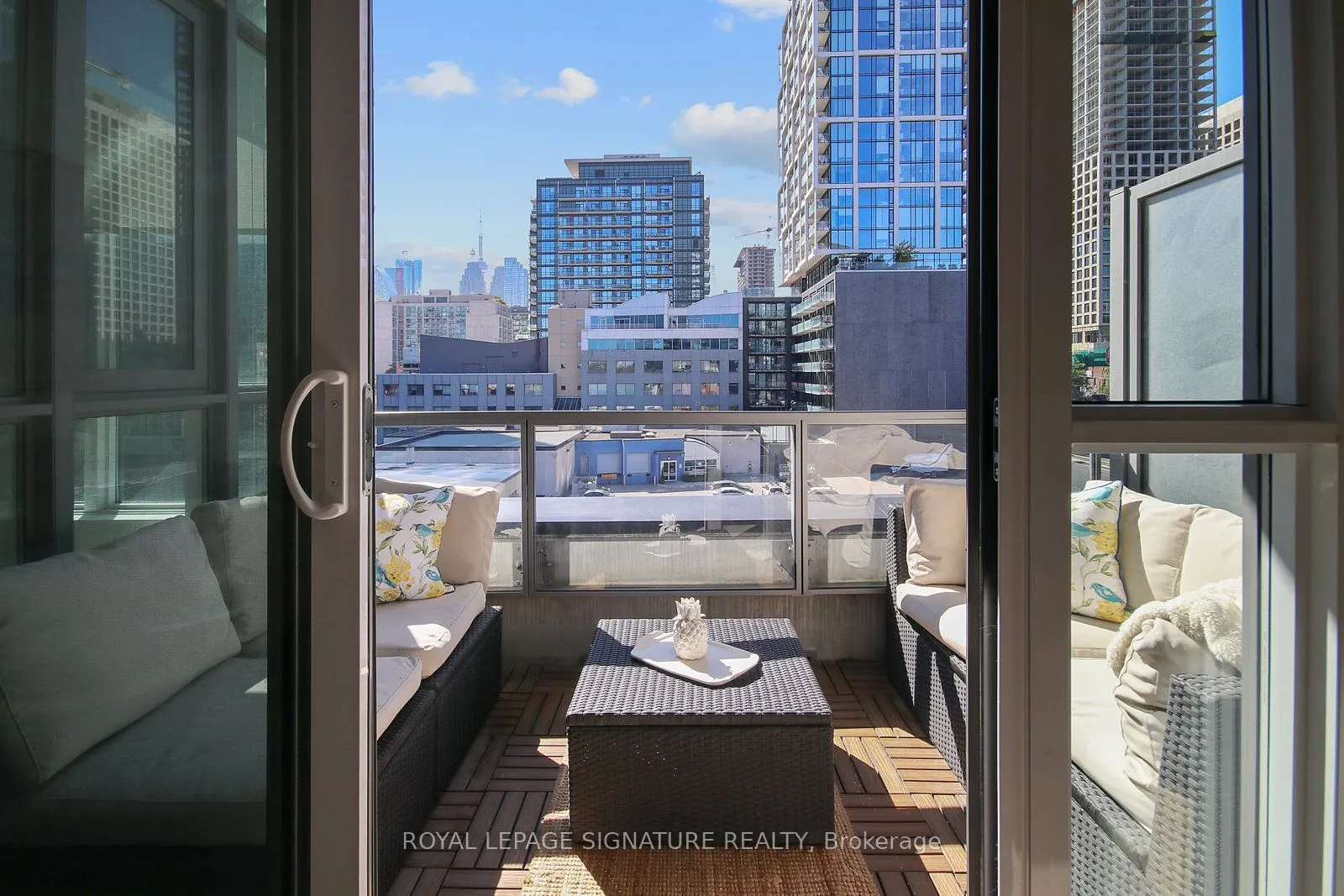 120 Parliament Street, #523