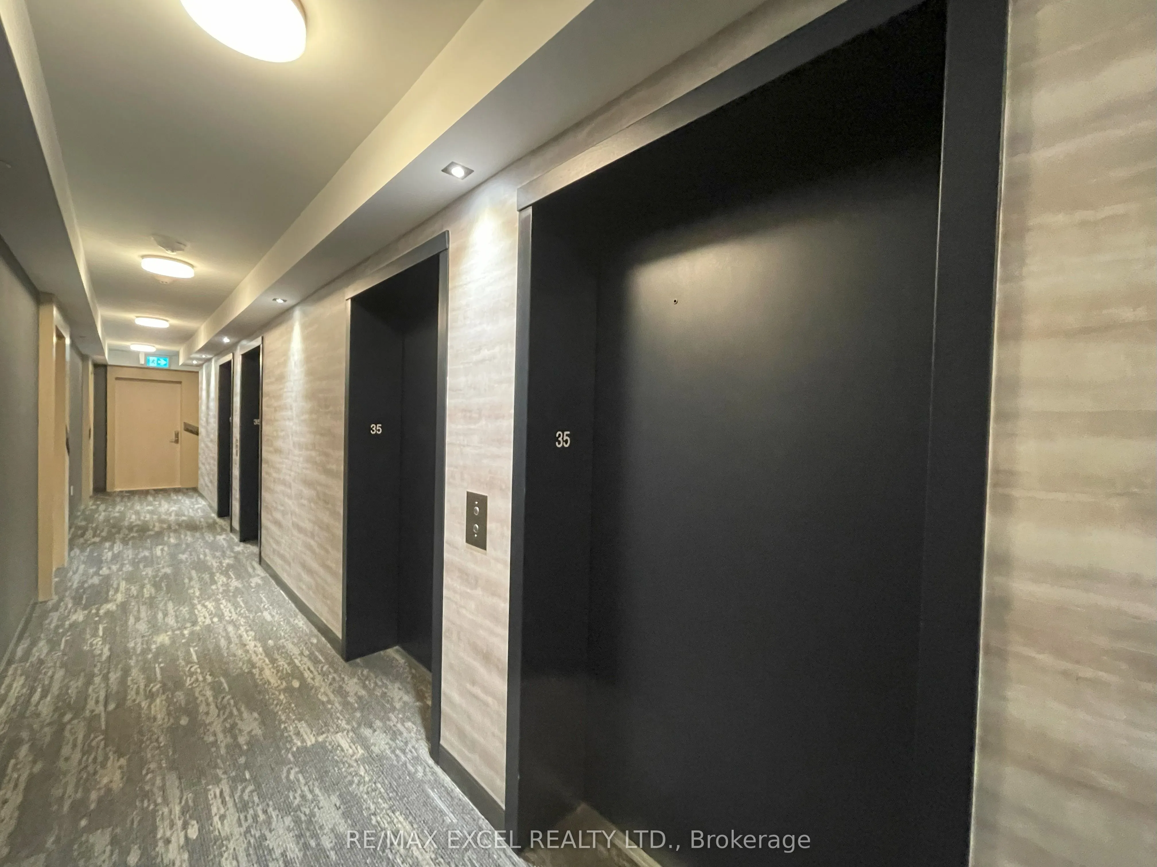 77 Mutual Street, #3502