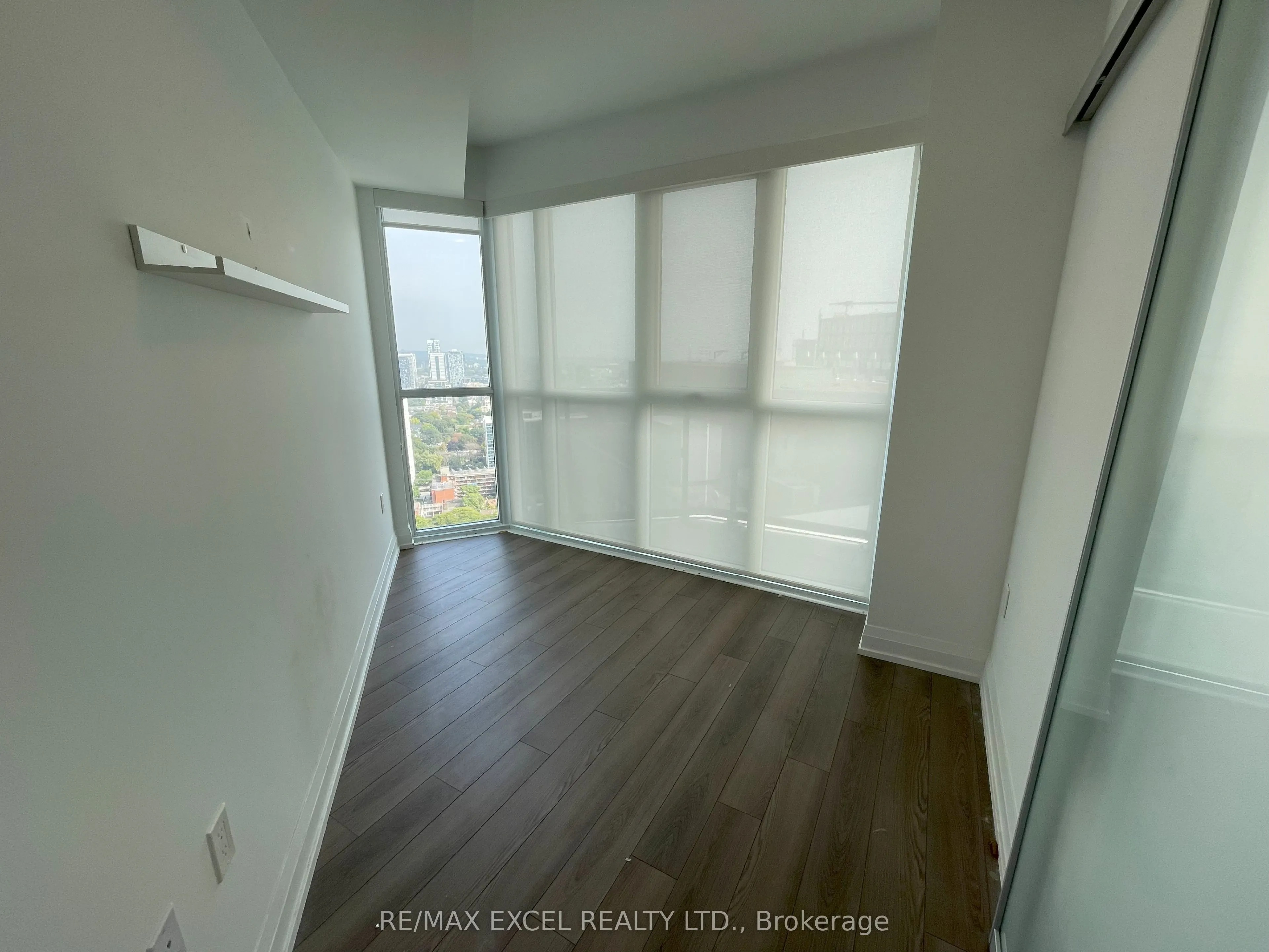 77 Mutual Street, #3502