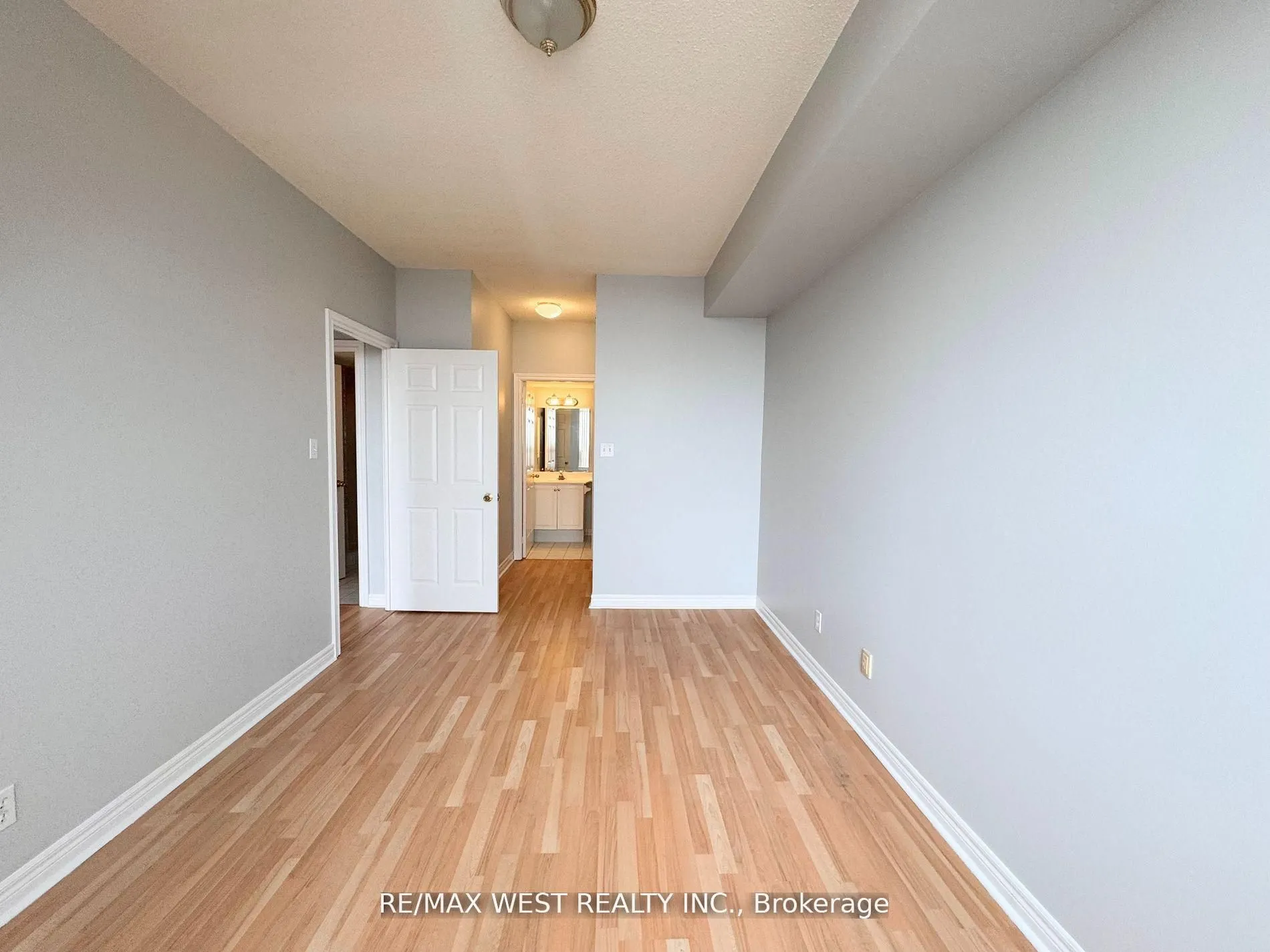 1700 Eglinton Avenue E, #PH7