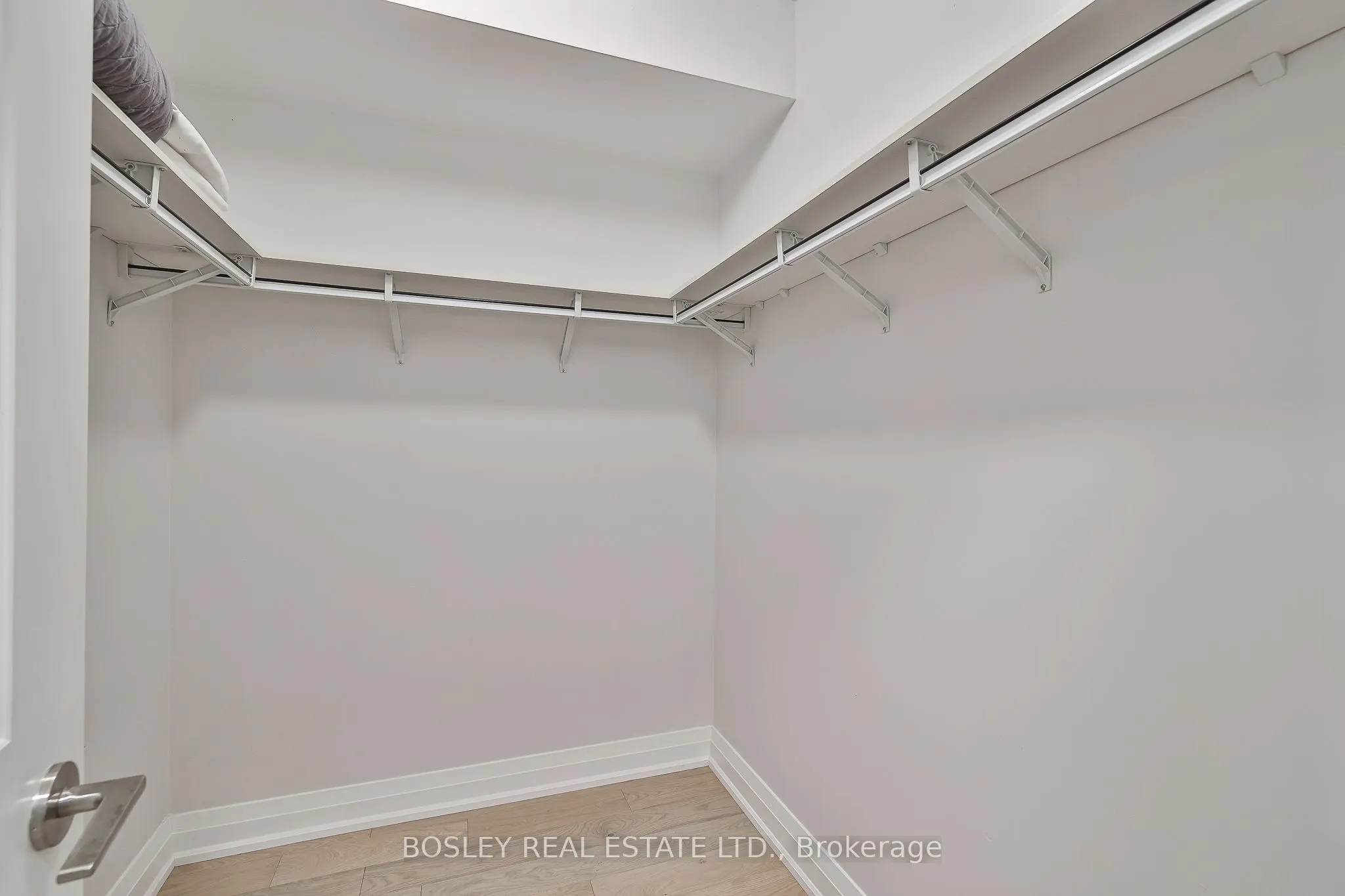 1430 Yonge Street, #201