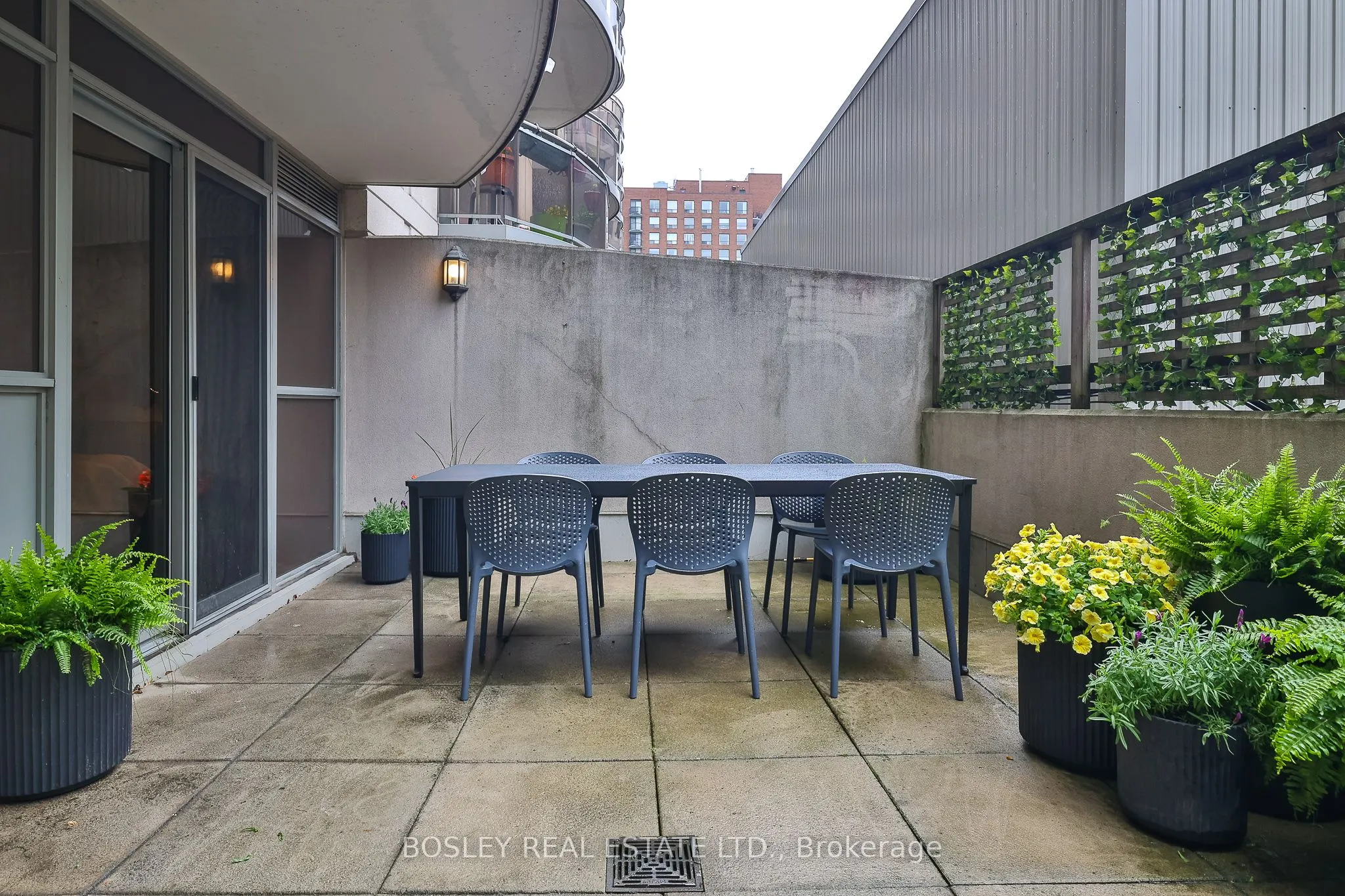 1430 Yonge Street, #201