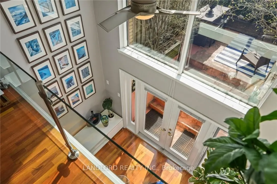280 Sherbourne Street, #14