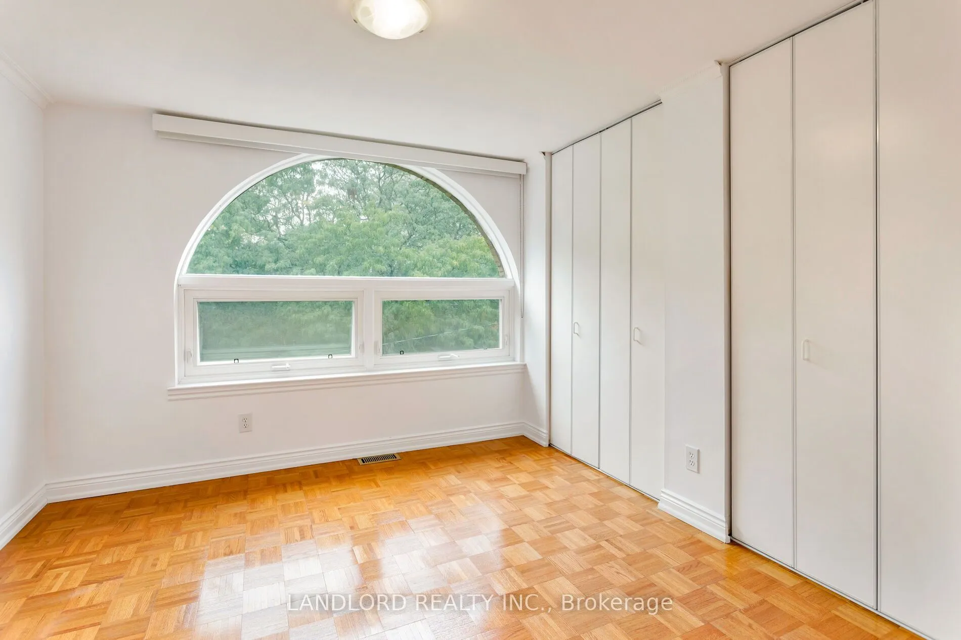 280 Sherbourne Street, #14