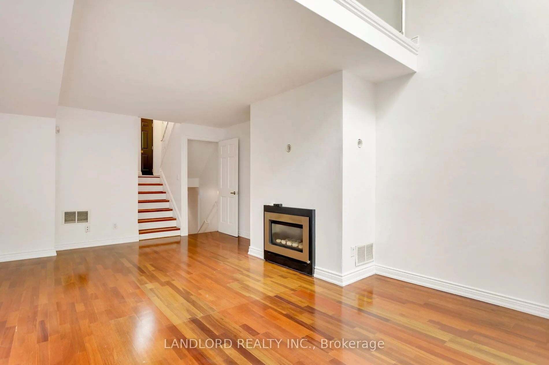 280 Sherbourne Street, #14