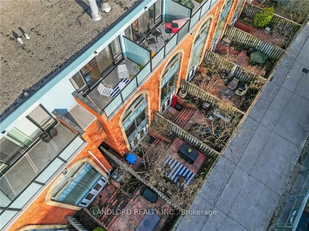 280 Sherbourne Street, #14