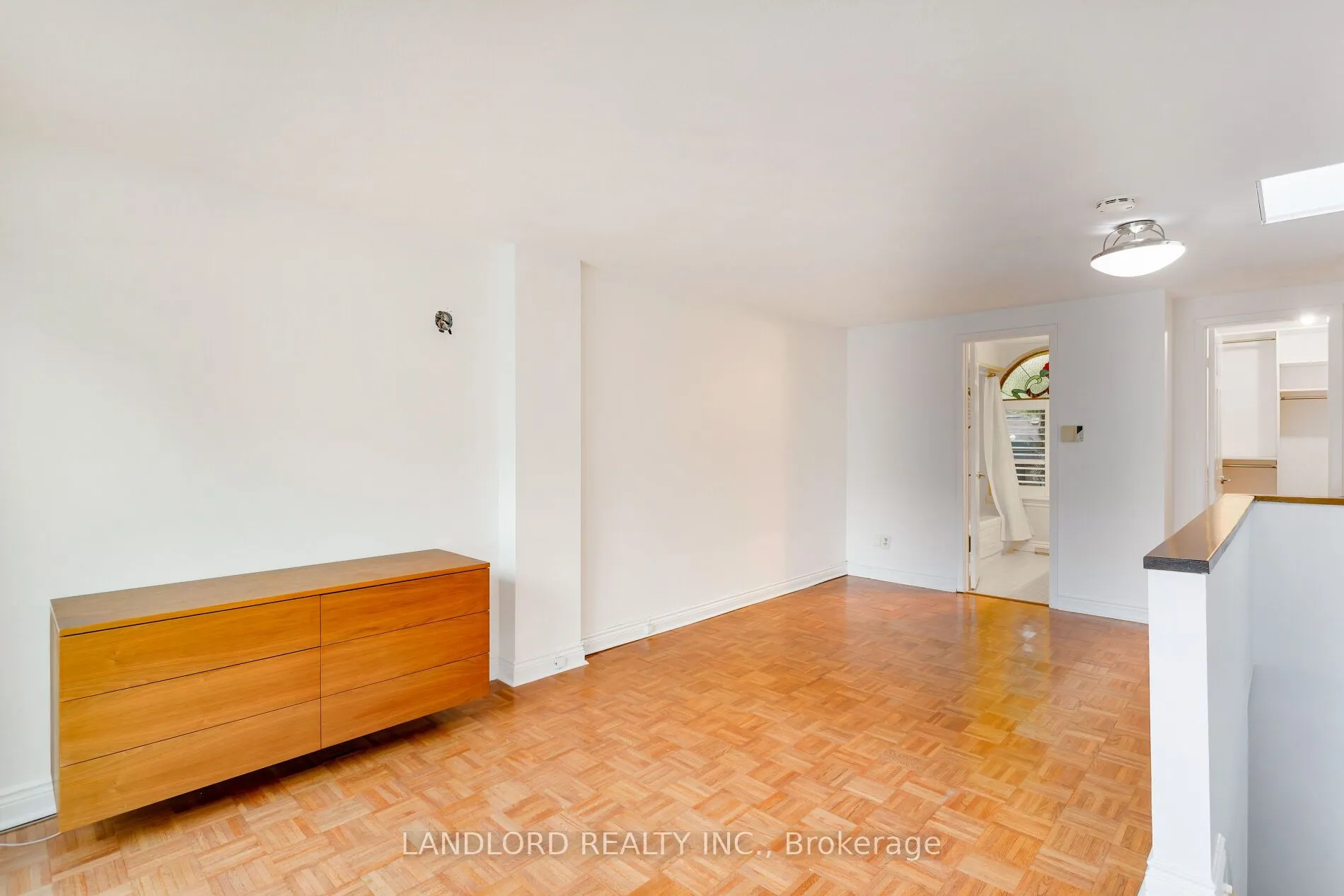 280 Sherbourne Street, #14